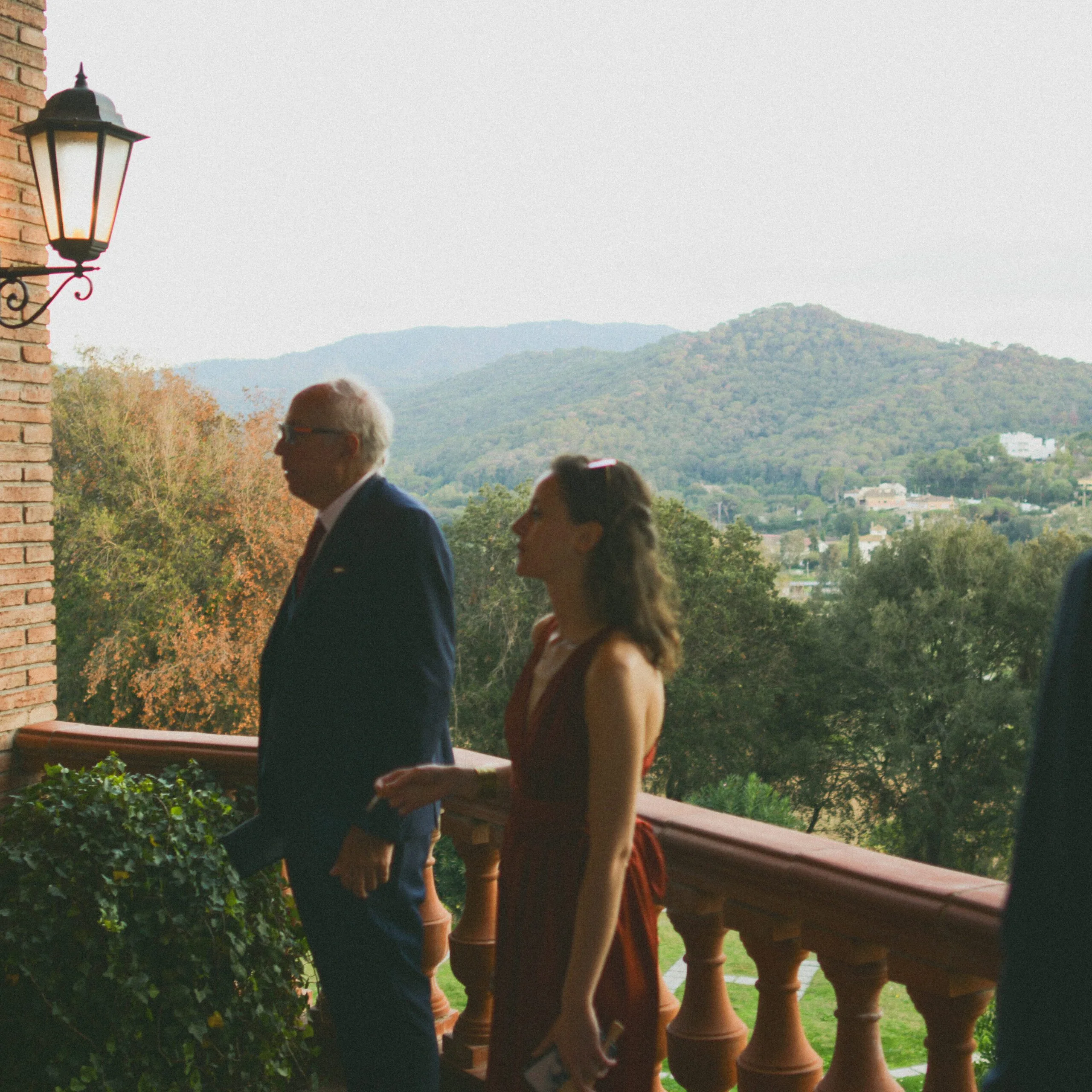 Aesthetic Wonders: Barcelona Wedding Photos Mesmerizing USA Audience