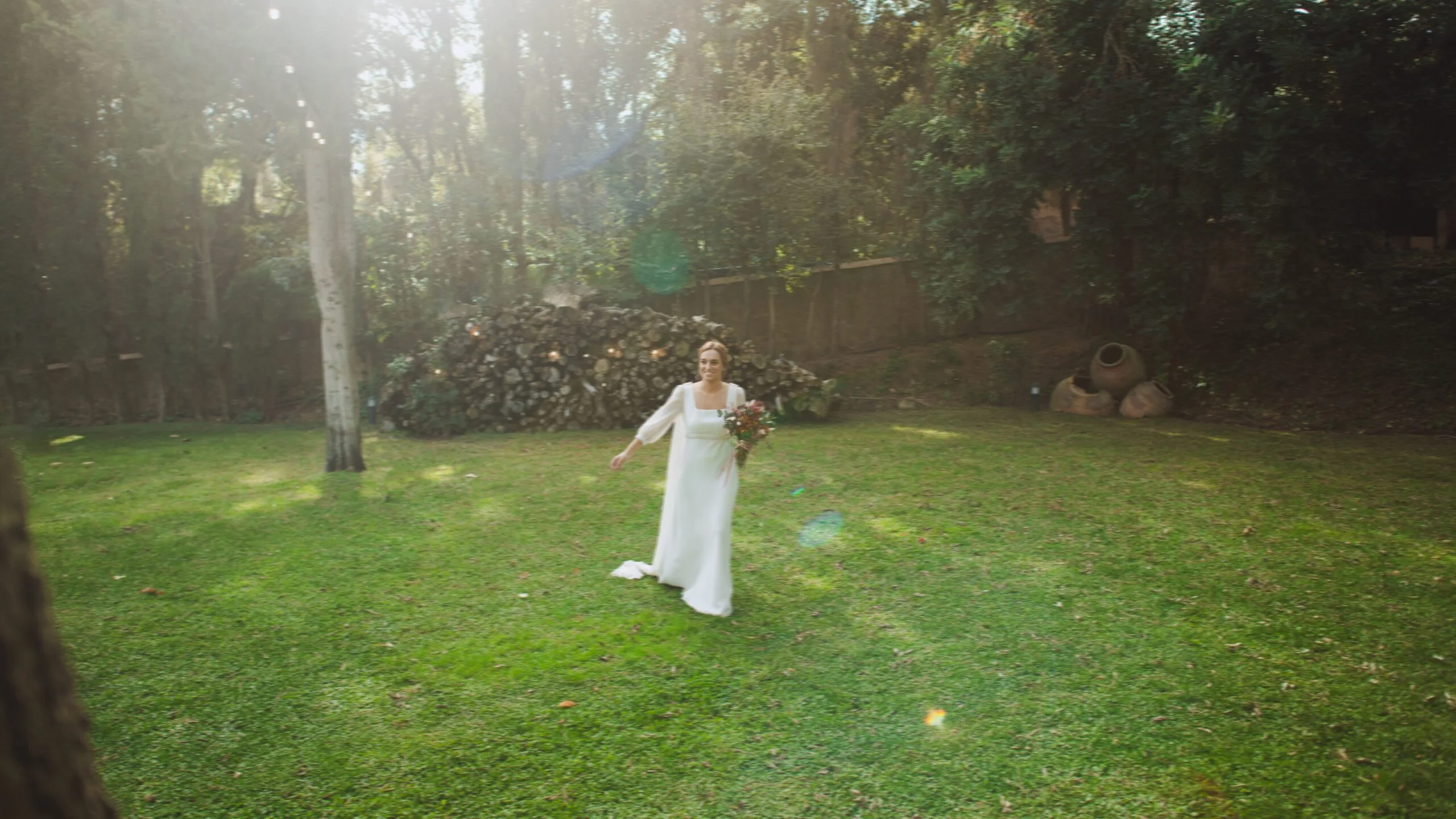 Romantic wedding moment captured - Wedding Photography in Barcelona