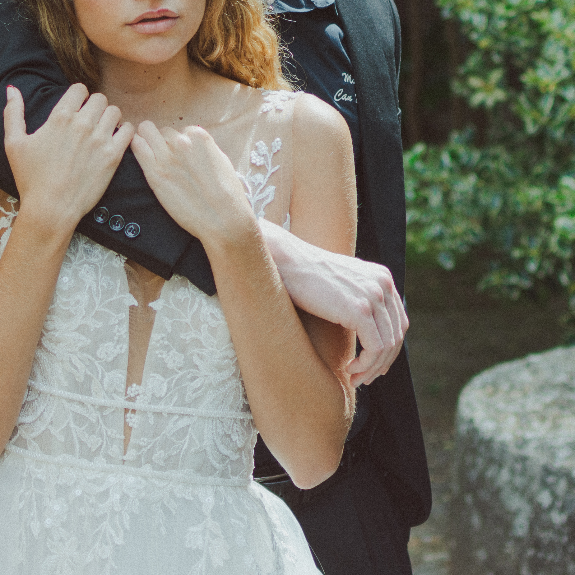 Wedding photographer Barcelona - affectionate moment