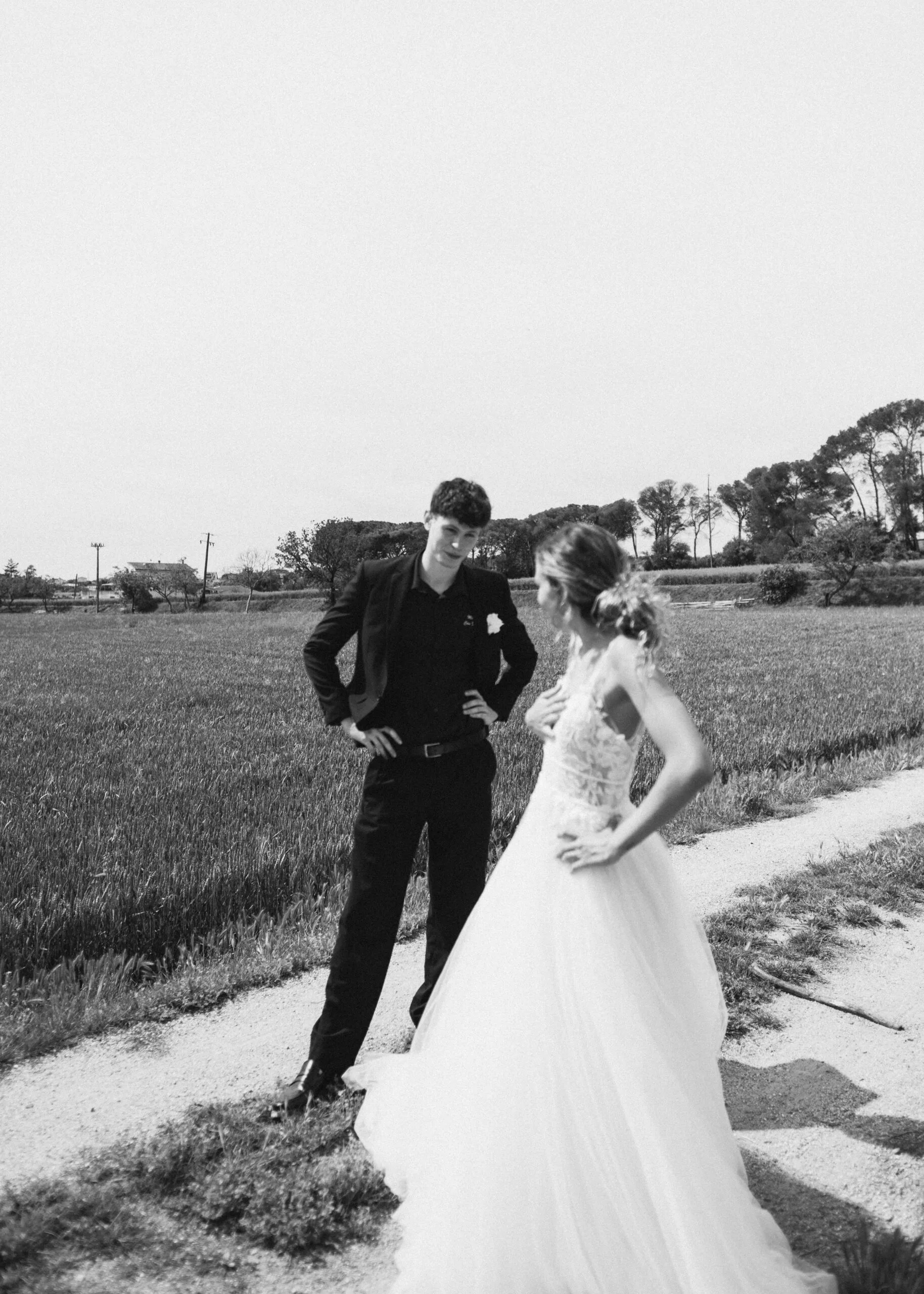 Wedding photographer Barcelona - romantic dance