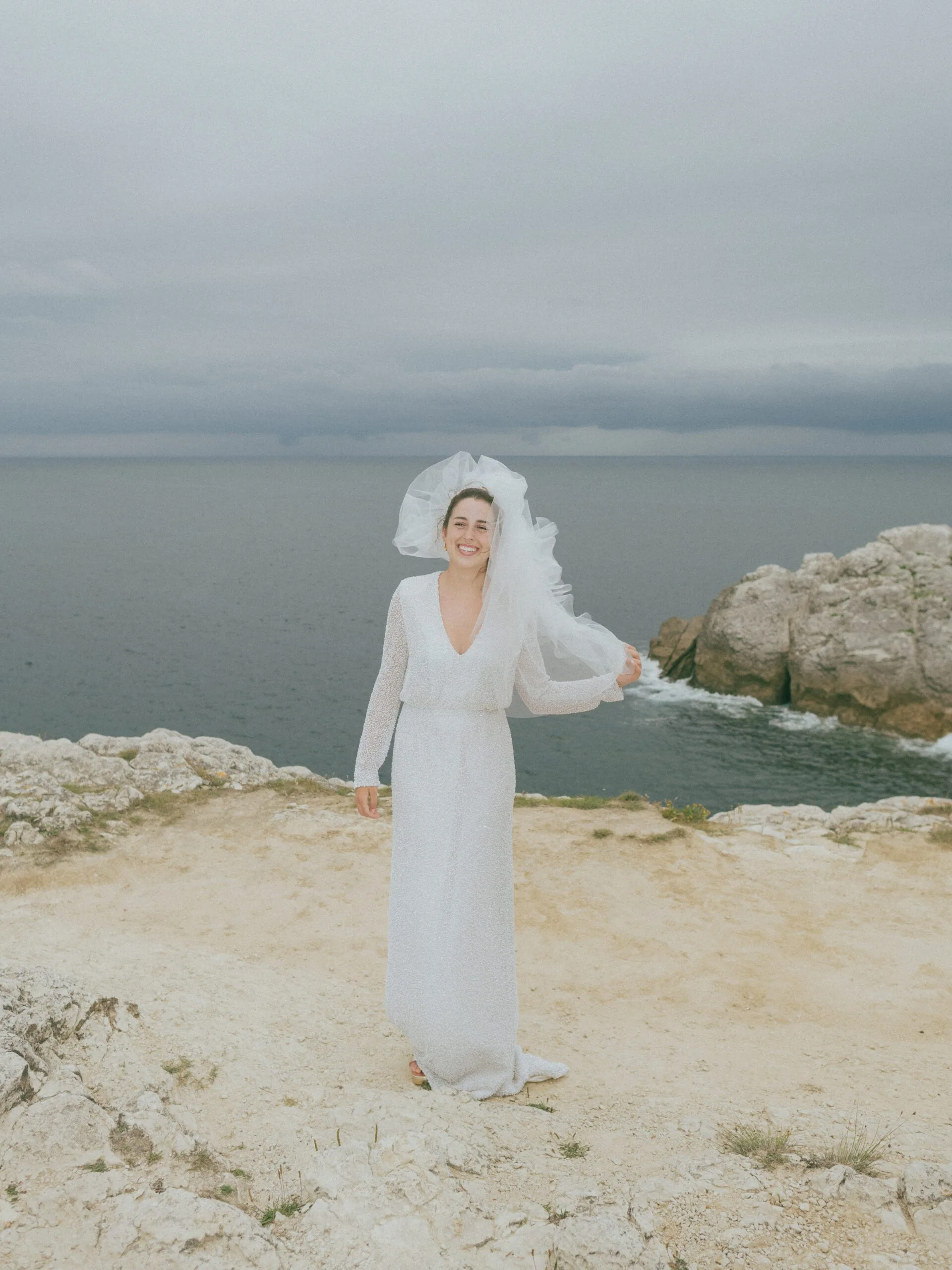 Wedding photographer Barcelona Bridal avenue