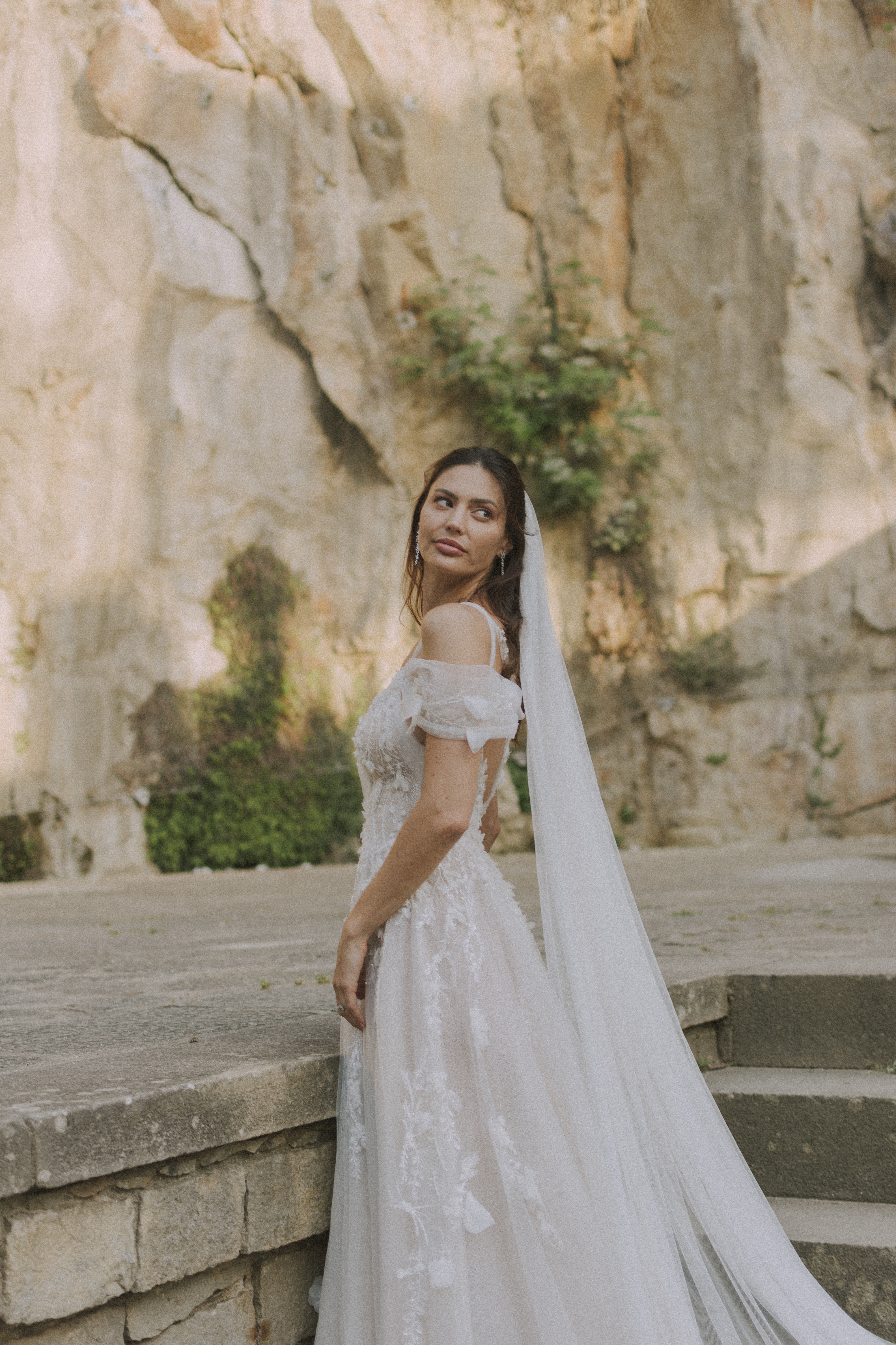 Wedding photographer in Barcelona - Wedding Reception Dancing Fun