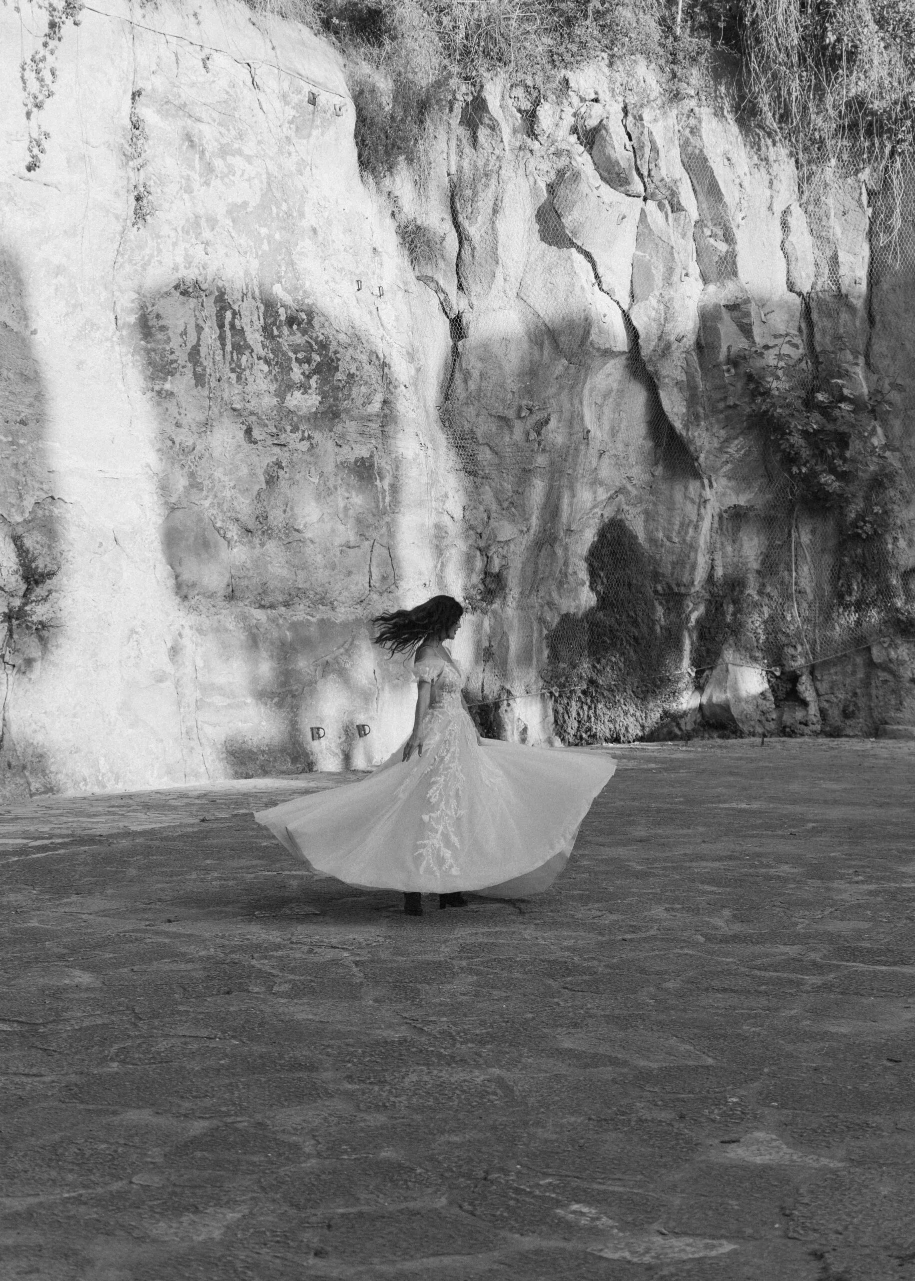 Wedding photographer in Barcelona - First Look Photos