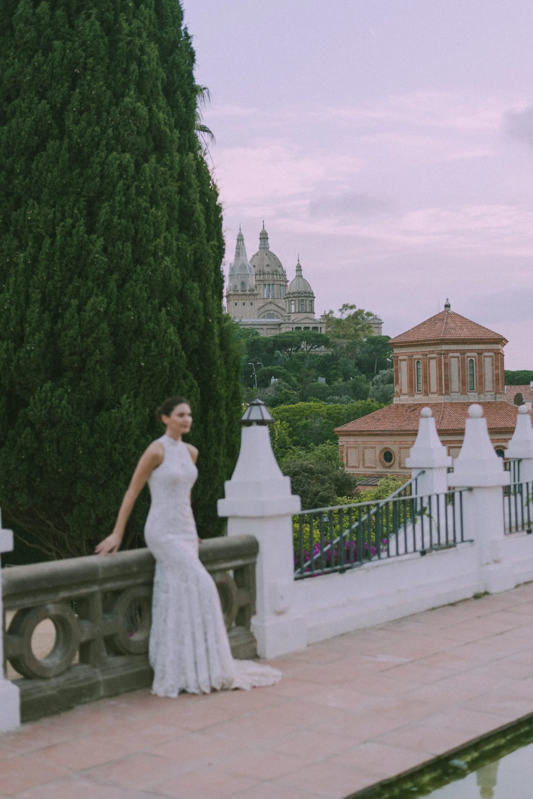Wedding photographer in Barcelona - Wedding Dancing Guests