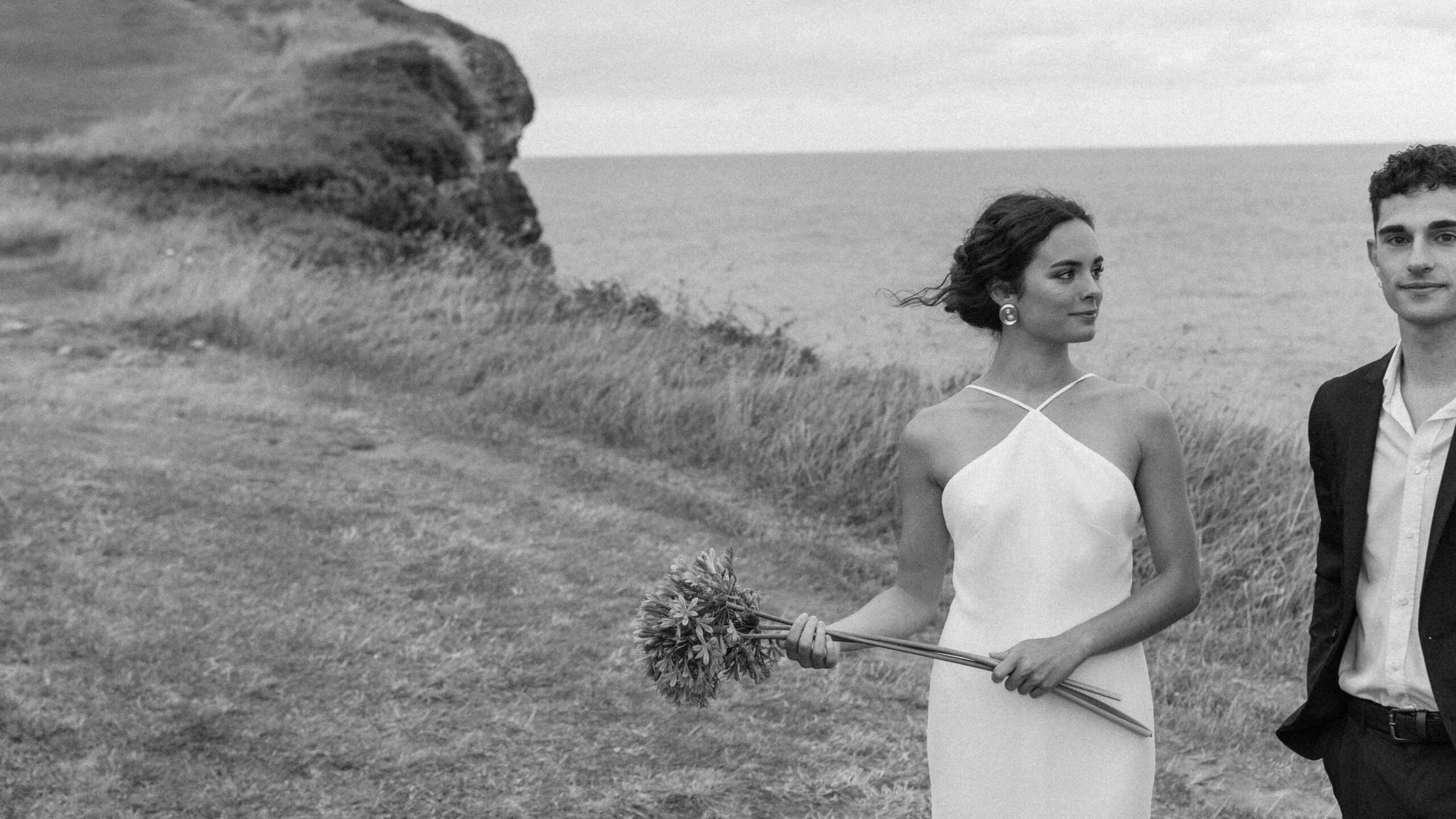 Decoración sofisticada para bodas frente al mar en Santander