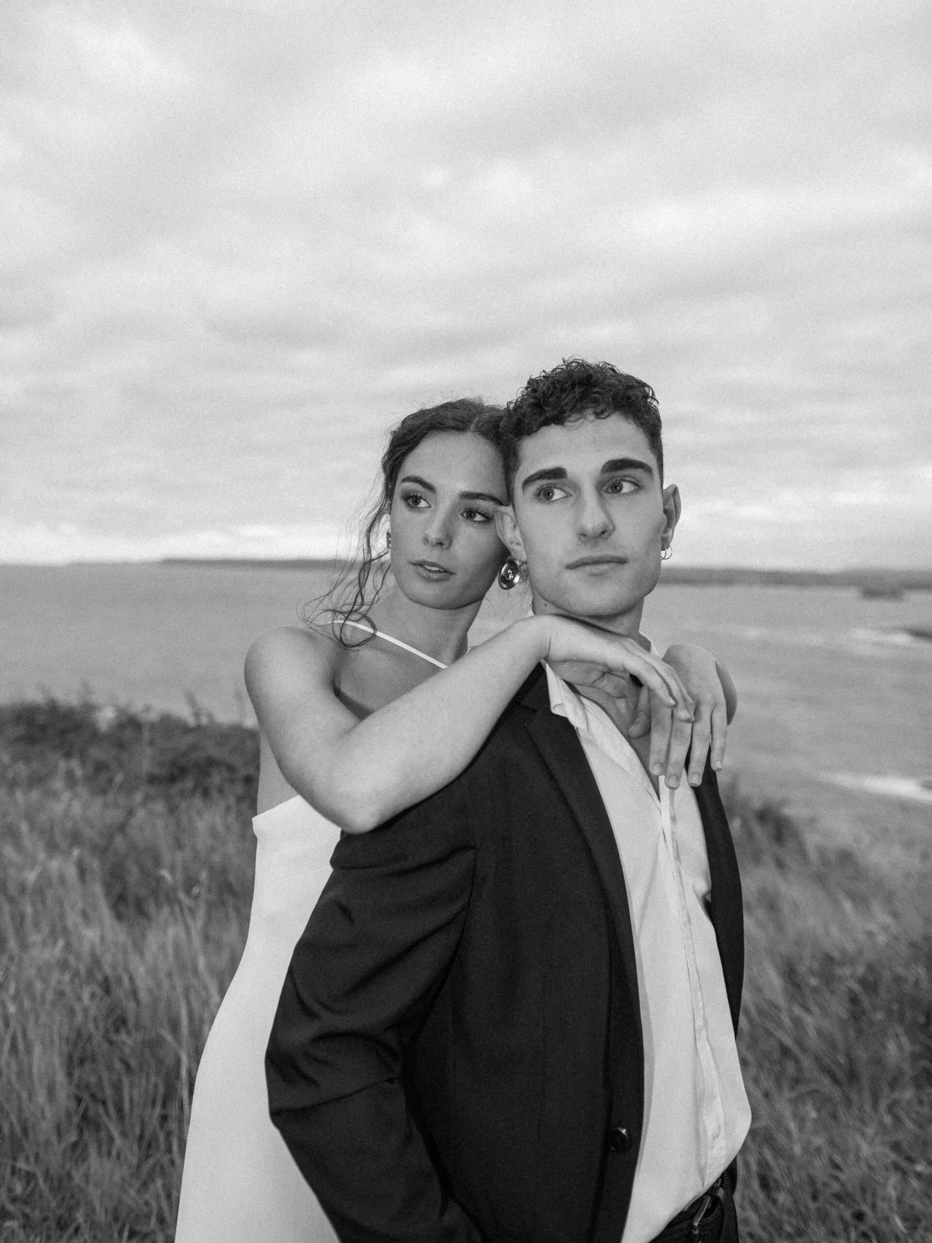 Boda lujosa en la playa de Santander con detalles sofisticados