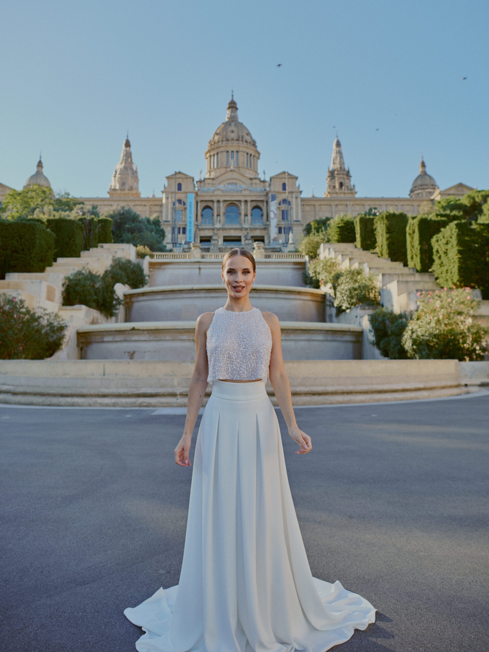 Wedding photographer Barcelona Bridal avenue