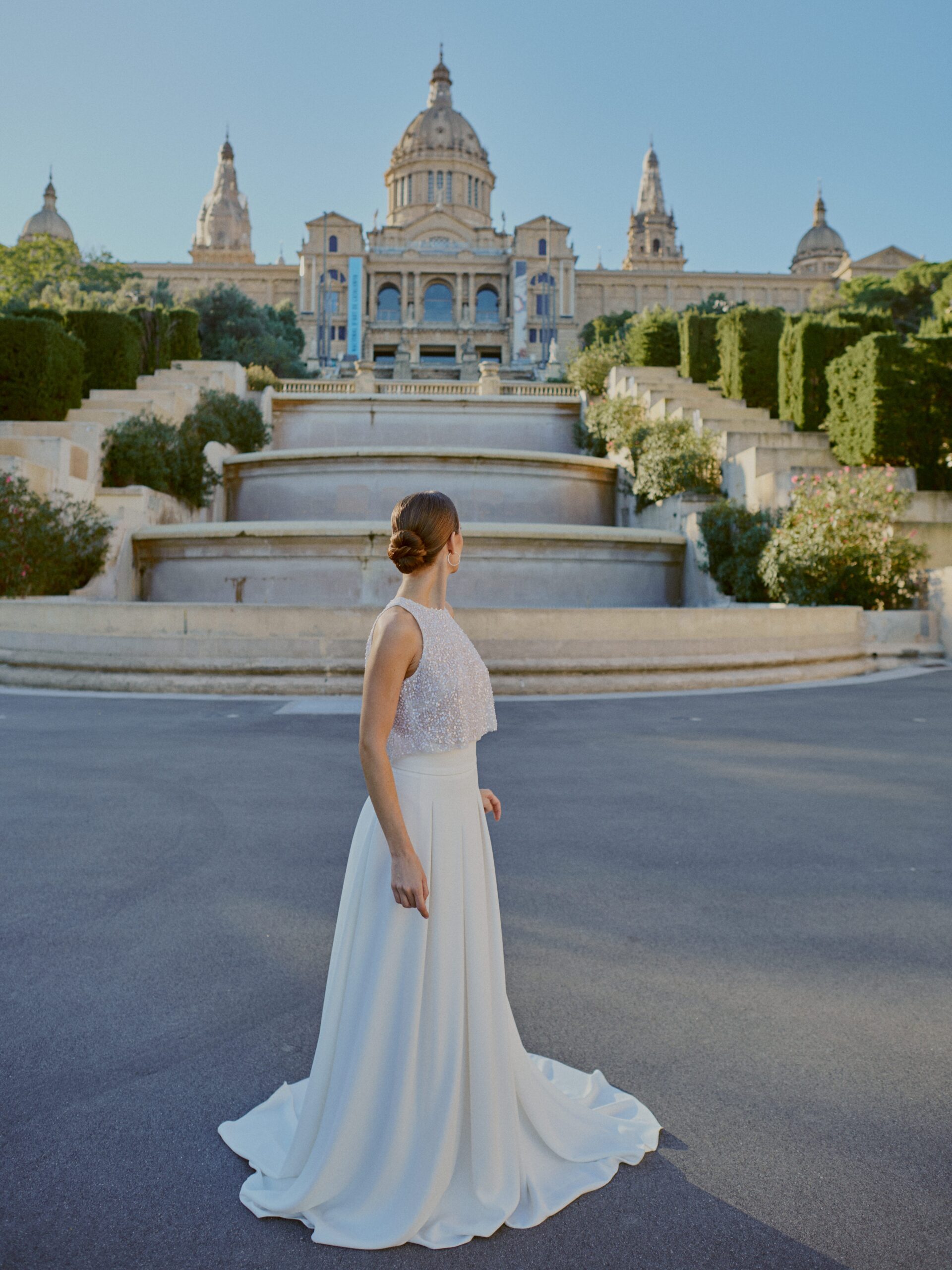 Wedding photographer Barcelona Bridal avenue