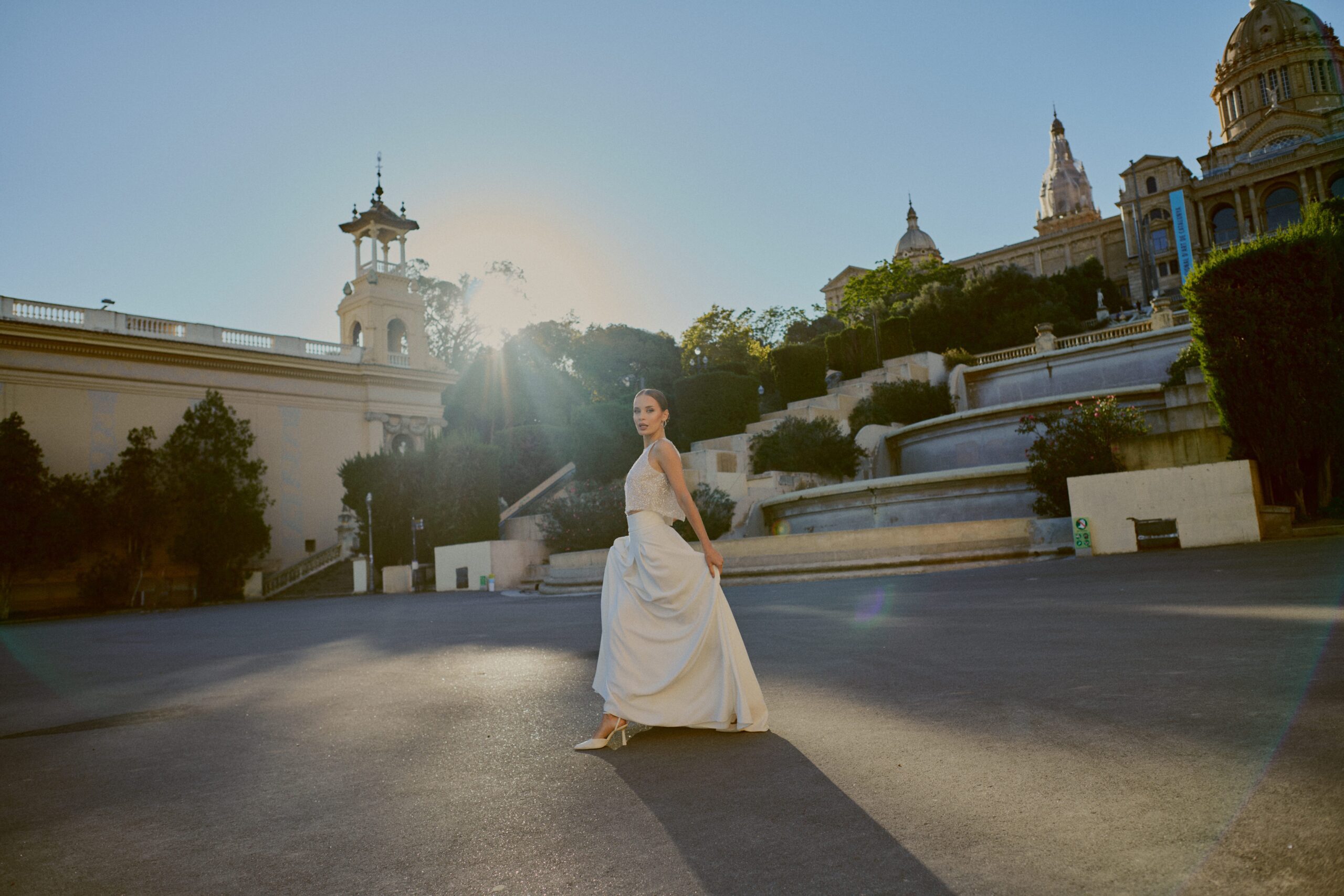 Wedding photographer Barcelona Bridal avenue