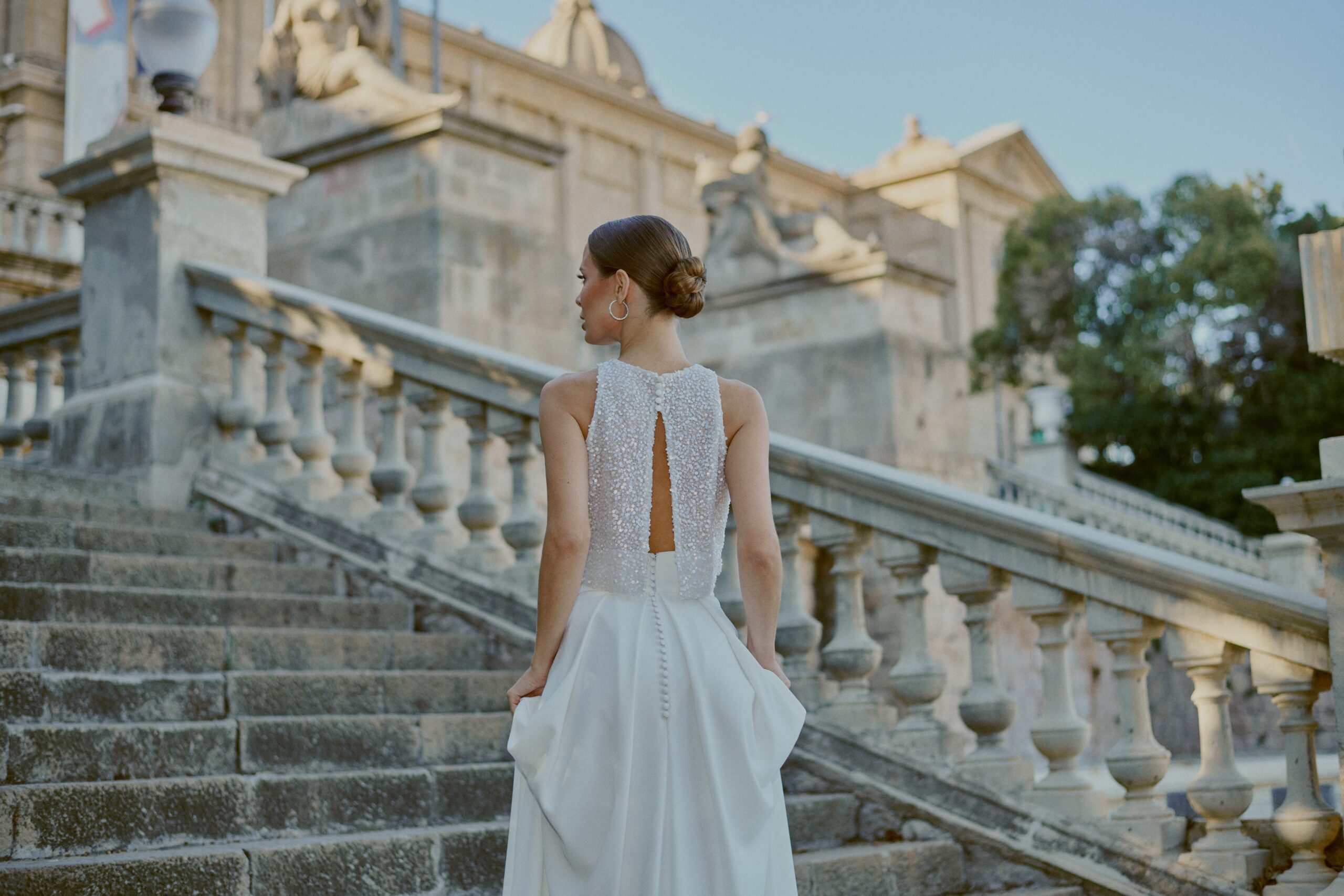 Wedding photographer Barcelona Bridal - photos with bridal dress