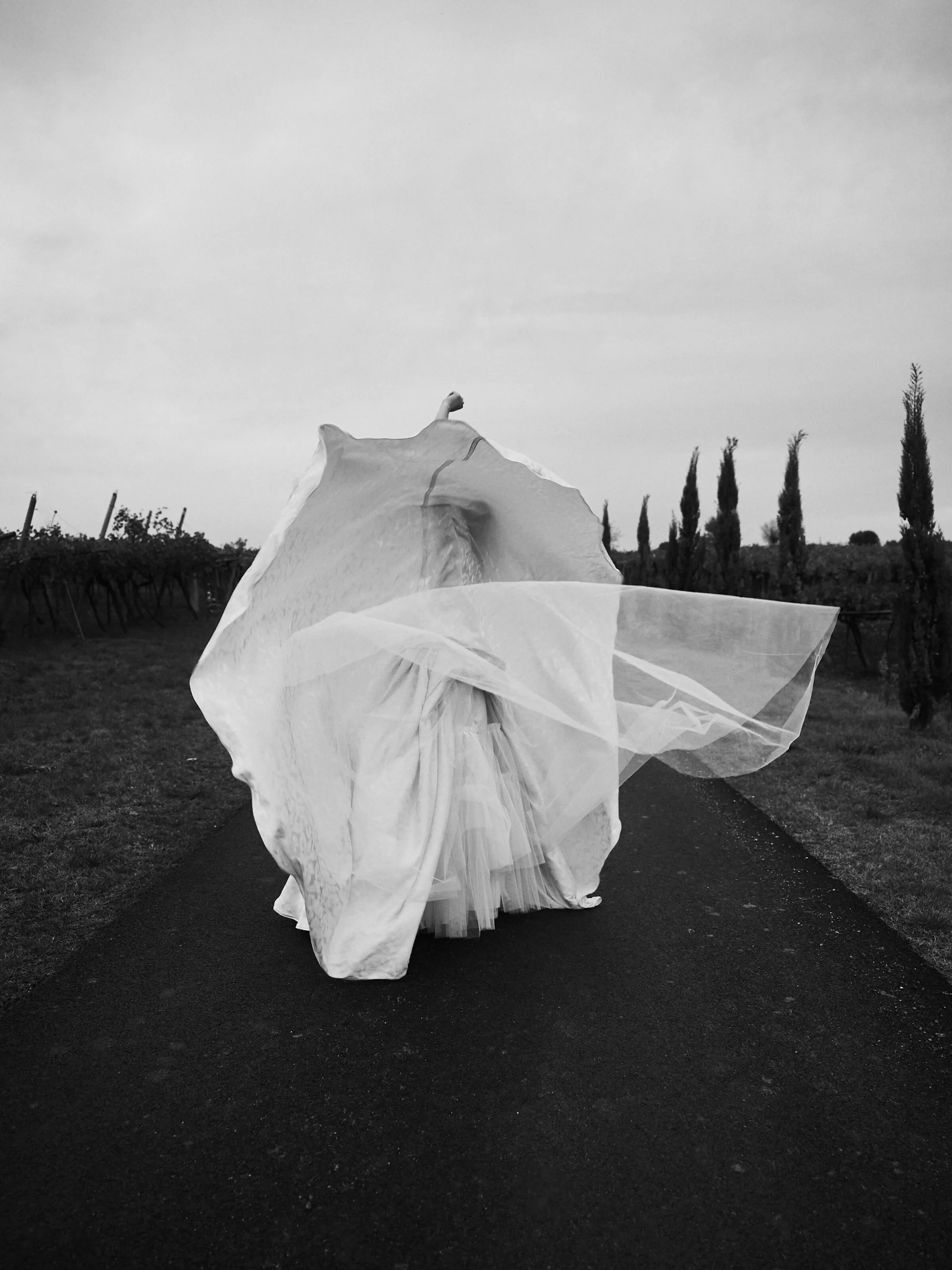 Pre-wedding photography in the Pyrenees
