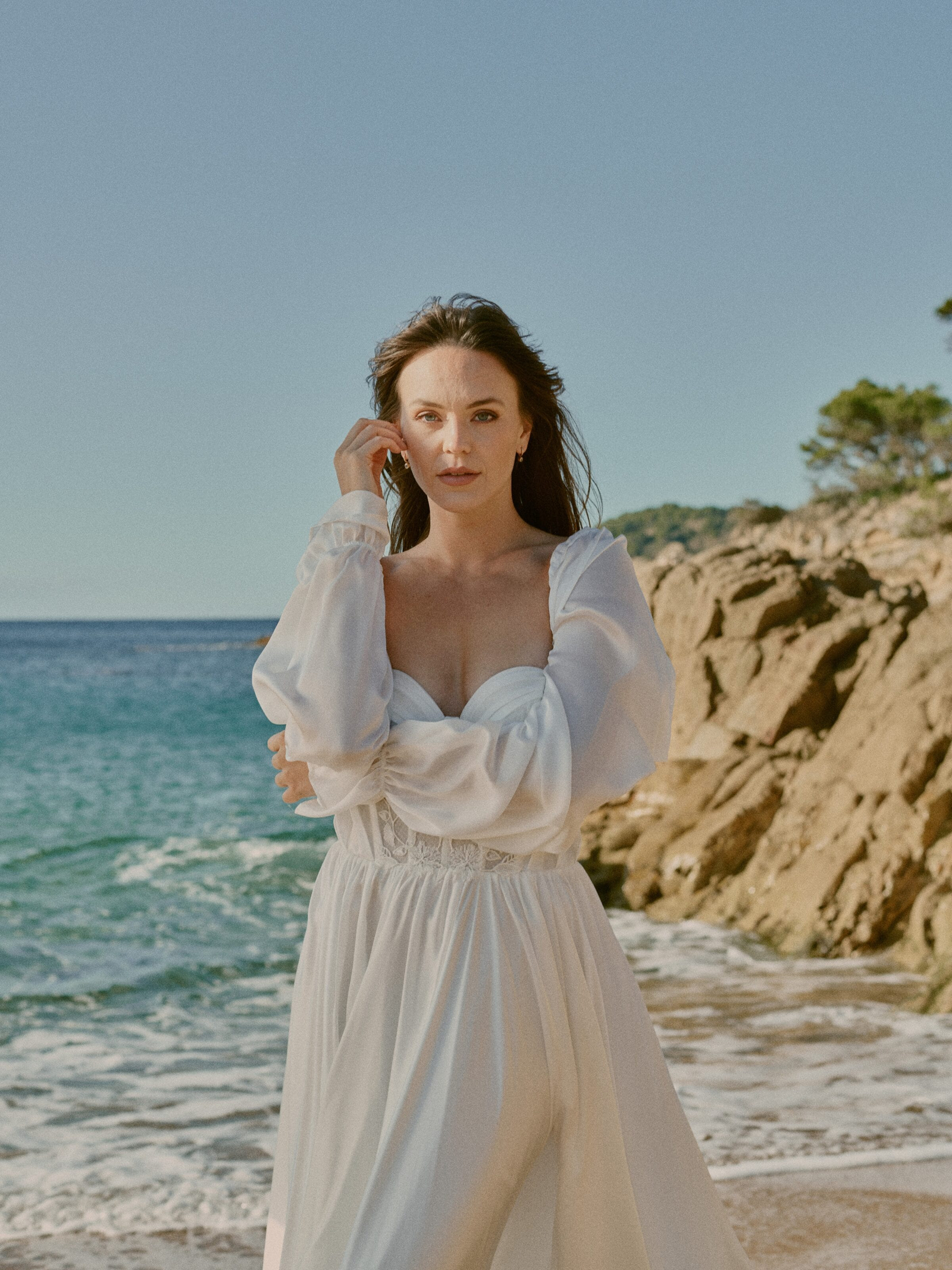 Wedding photographer Barcelona Bridal - photos with bridal dress