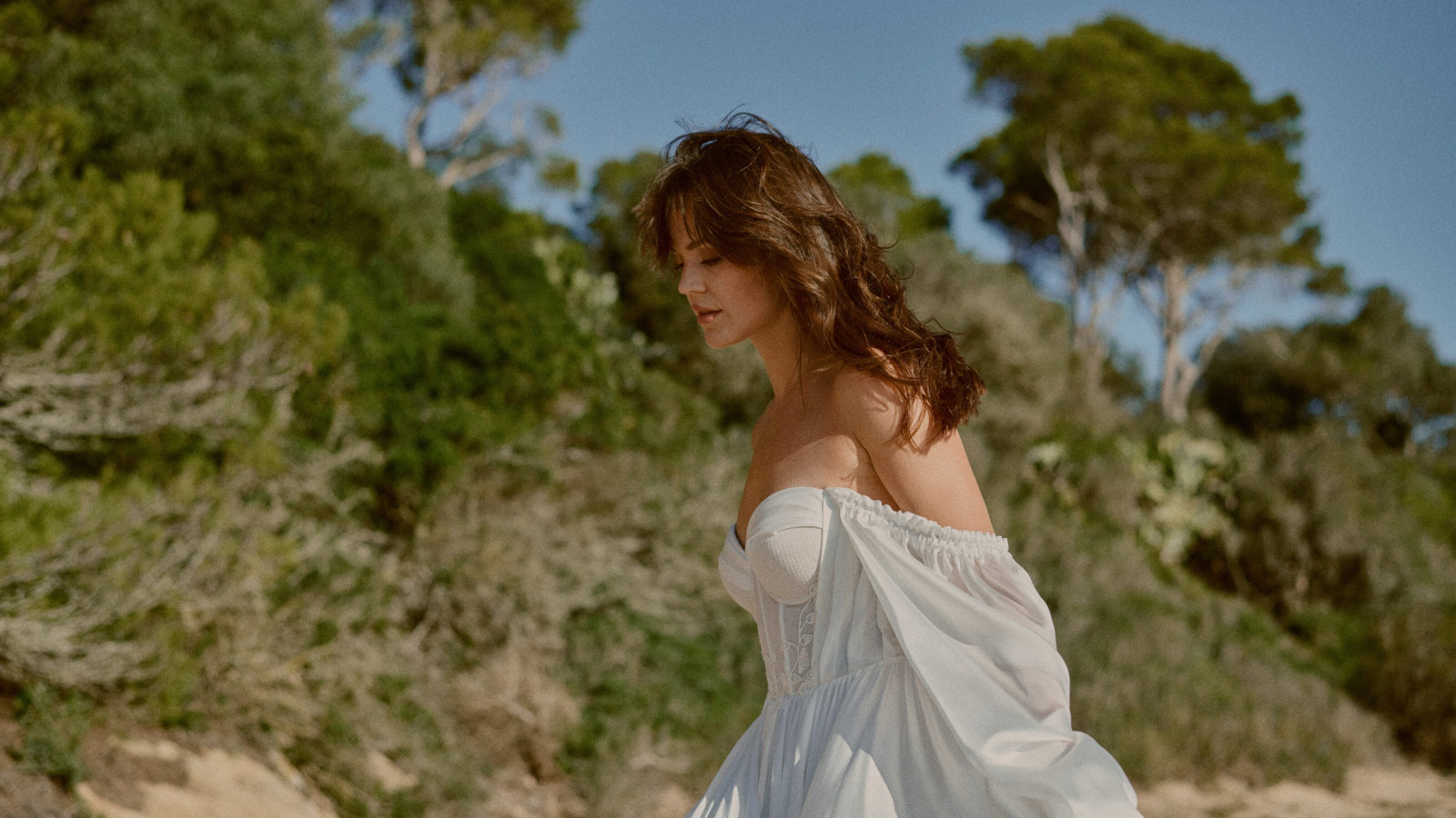 Wedding photographer Barcelona Bridal avenue