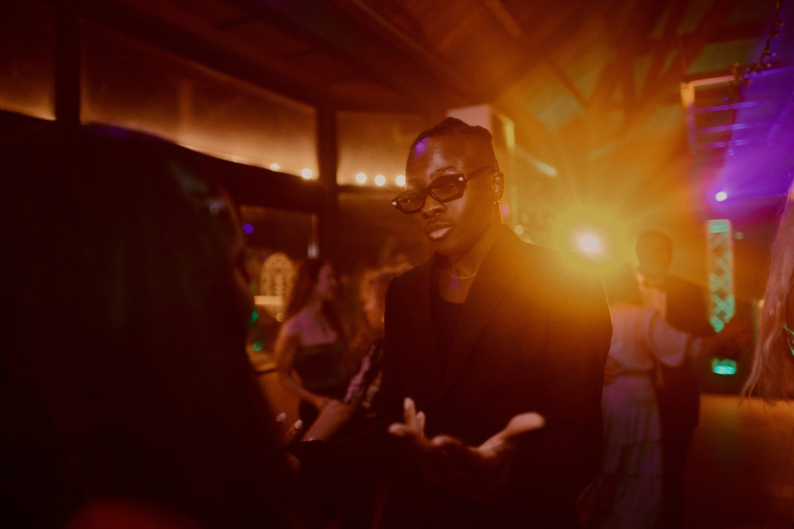 Party moment 44