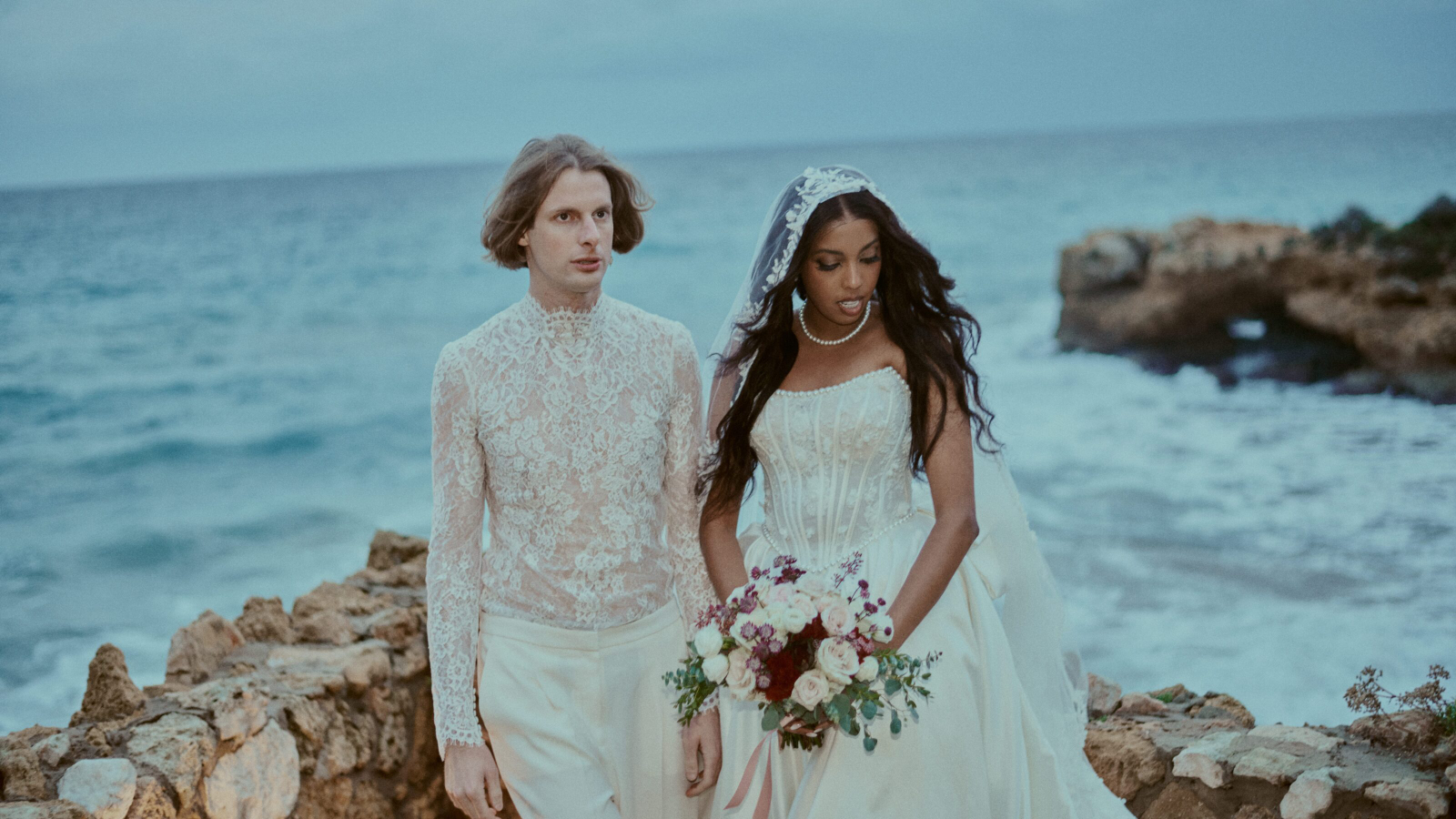 Pre-wedding photography in the Pyrenees