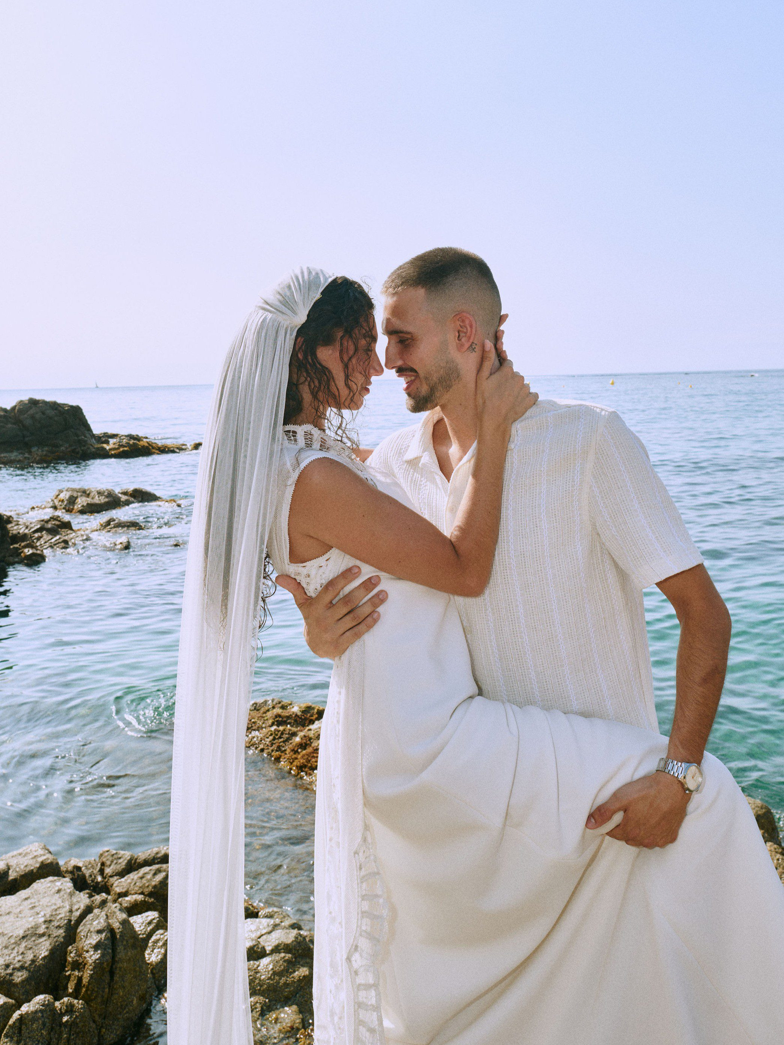 Capturing Love: Barcelona Wedding Photoshoot