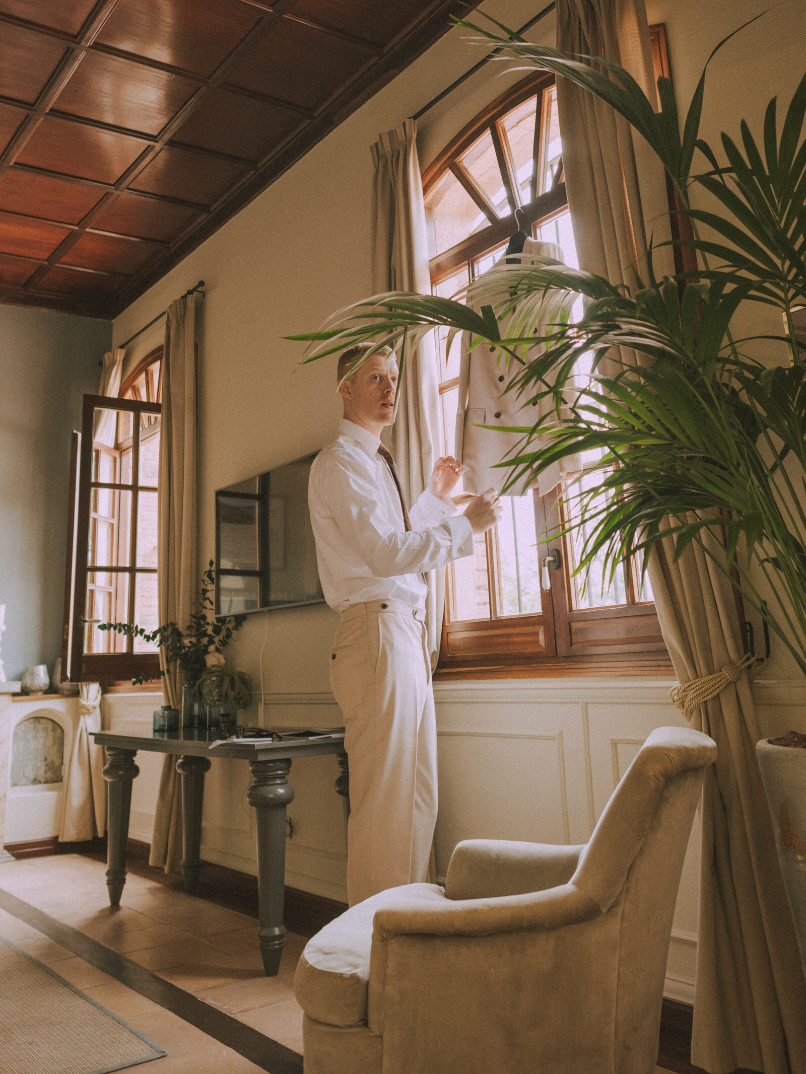 Wedding photographer in Barcelona at La Farinera with professional wedding photo Barcelona