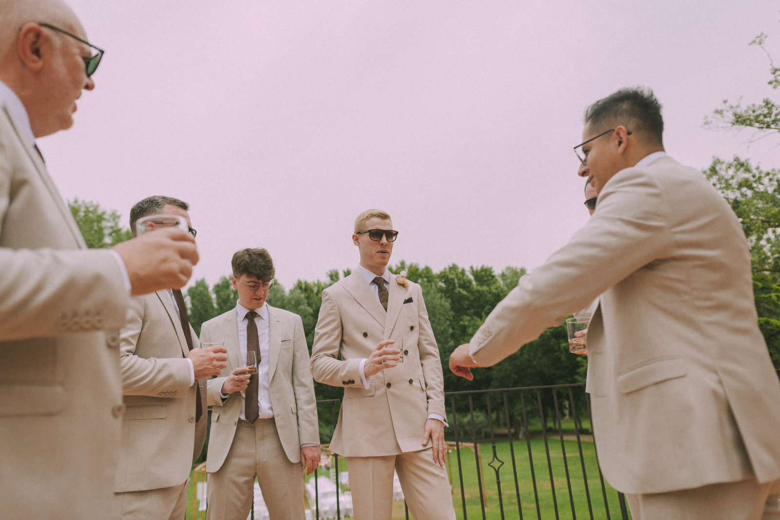 Wedding photographer in Barcelona at La Farinera with professional wedding look