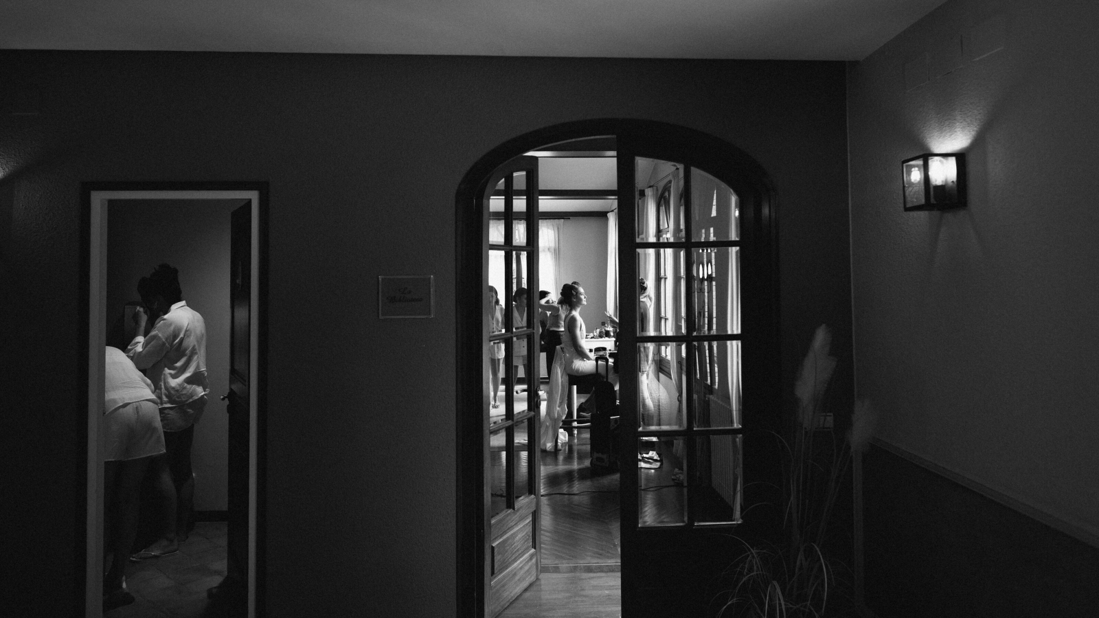 Wedding photographer in Barcelona at La Farinera with luxury feel