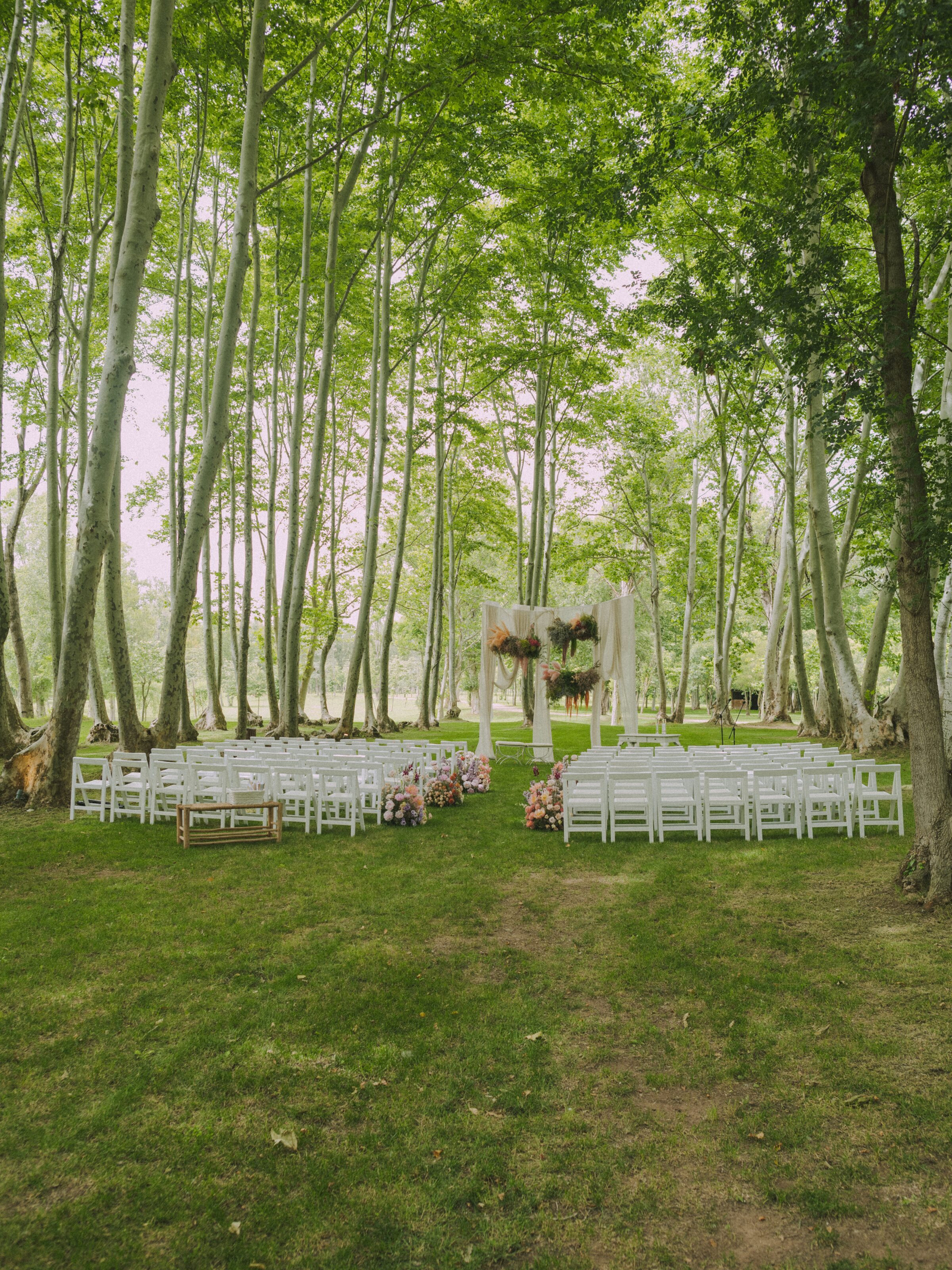 Wedding photographer in Barcelona at La Farinera with film photography