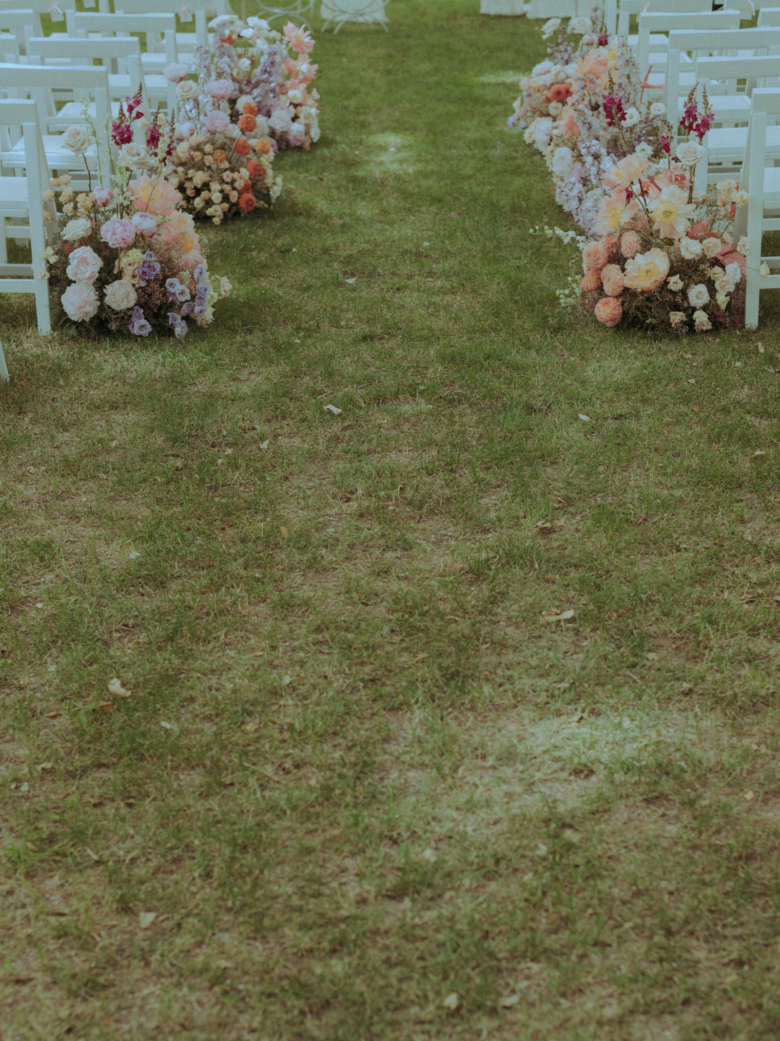 Professional wedding photographer at La Farinera with vintage aesthetic, Barcelona