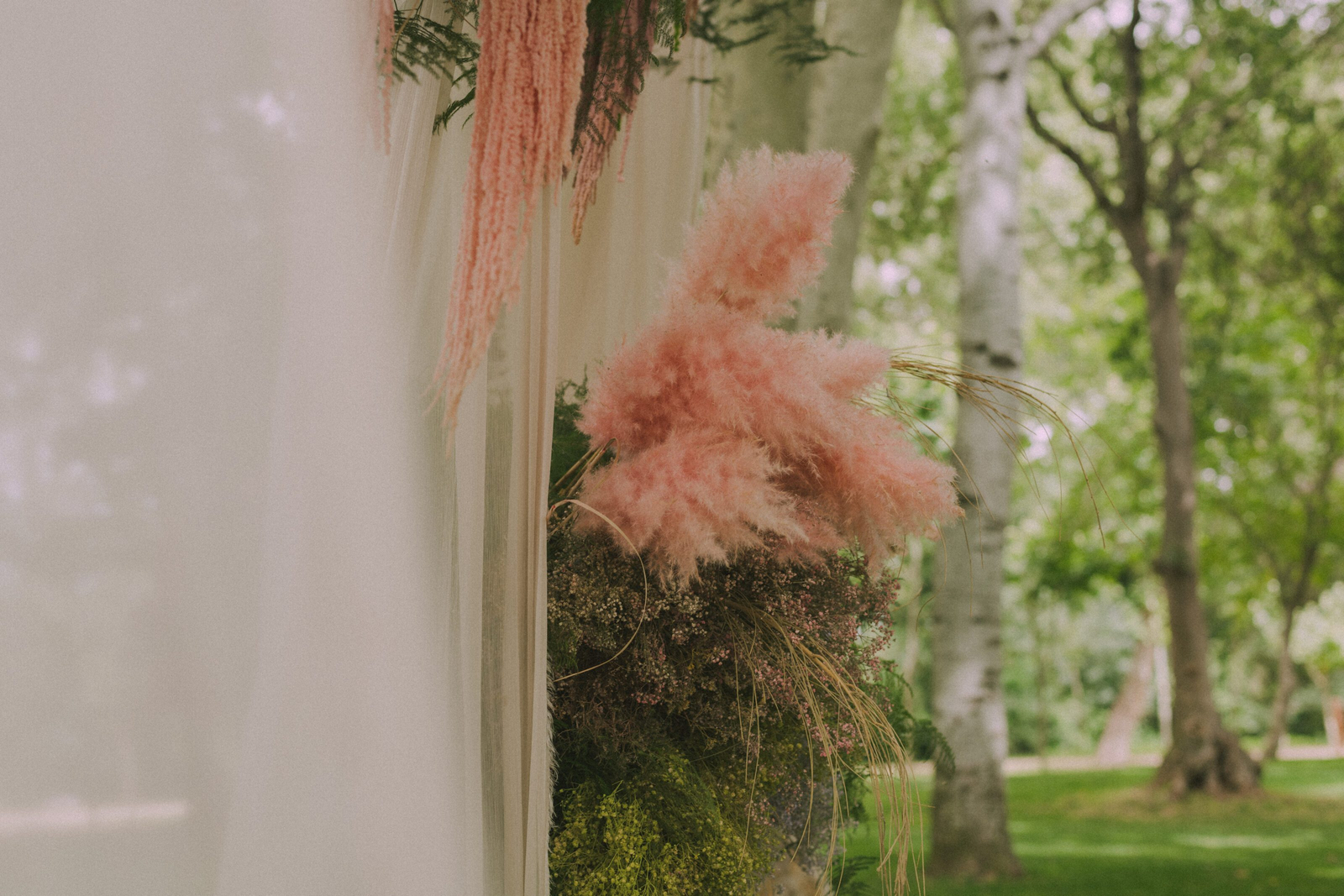 Vintage style wedding portrait at La Farinera, Catalonia
