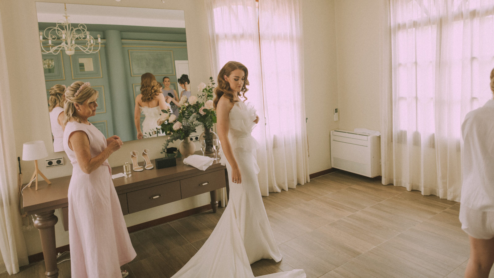 Wedding photographer in Barcelona at La Farinera with professional wedding style Catalonia