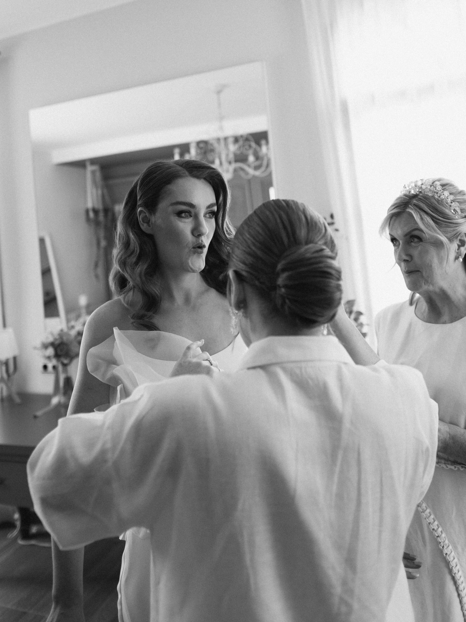 Wedding photographer in Barcelona at La Farinera with authentic wedding photography Catalonia