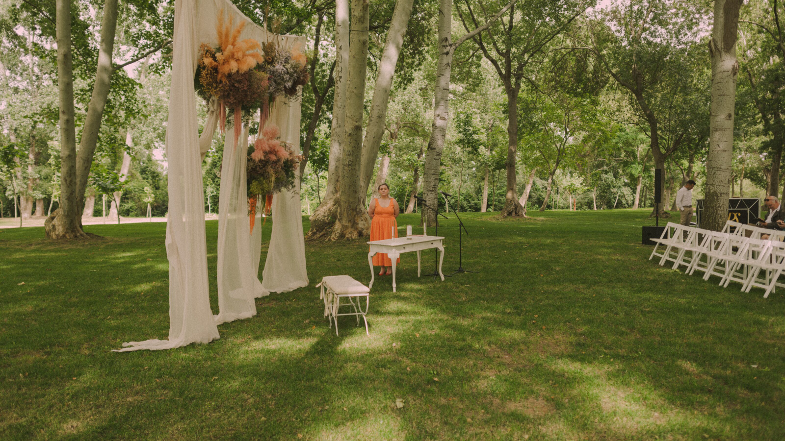 Wedding photographer in Barcelona at La Farinera with real wedding photographer Spain