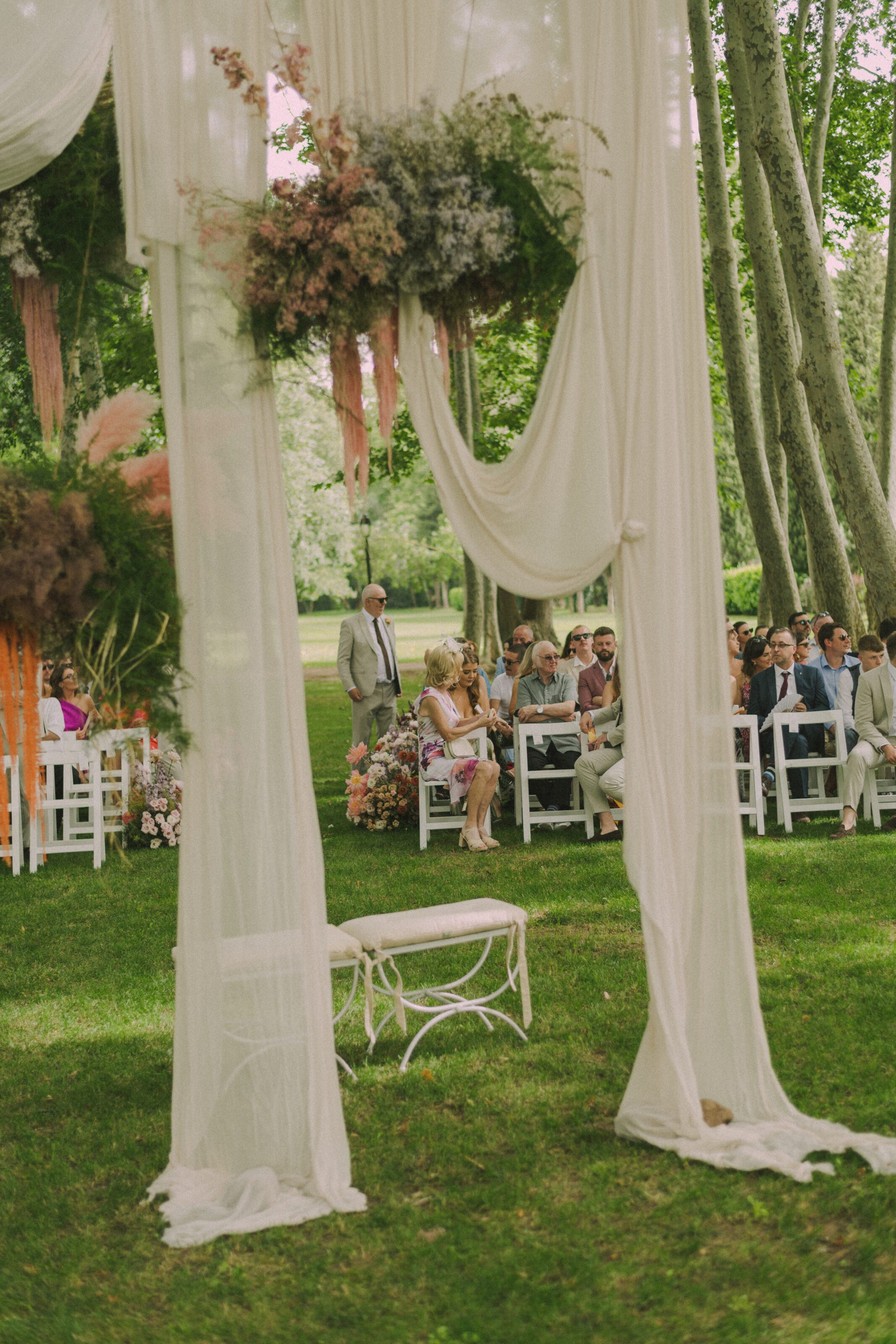 Wedding photographer in Barcelona at La Farinera with professional wedding style Spain