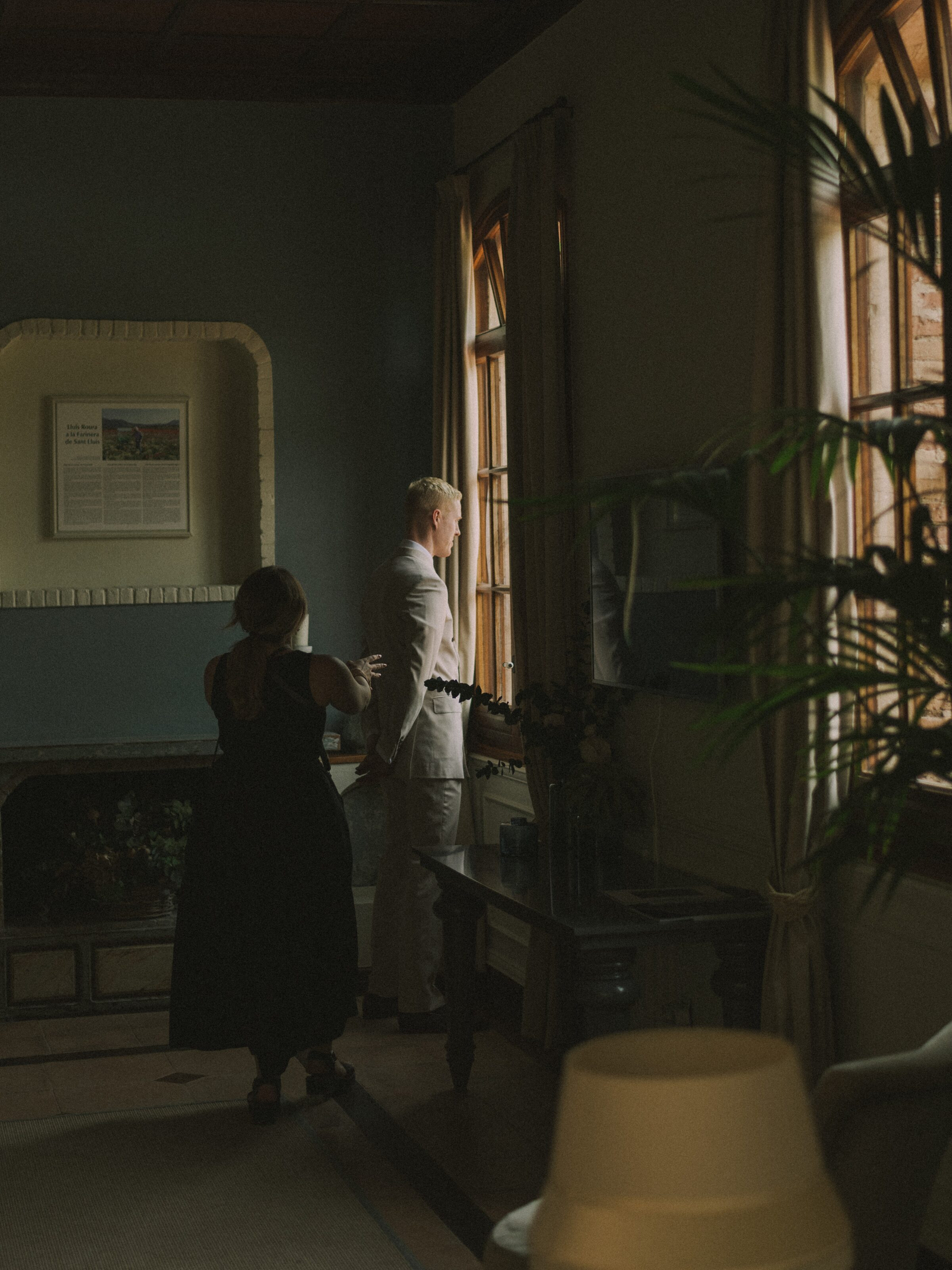 Wedding photographer in Barcelona at La Farinera with luxury wedding look Barcelona