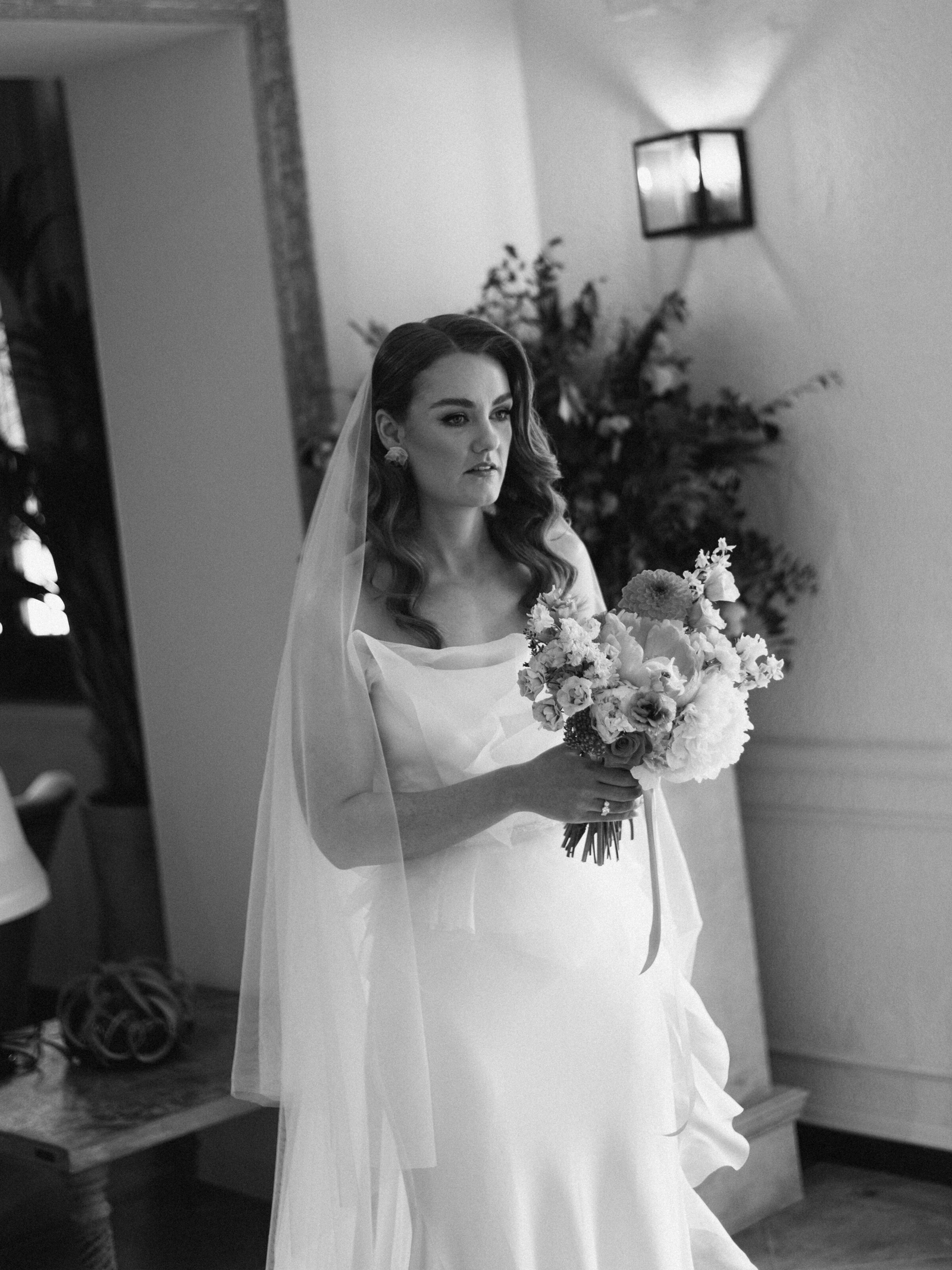 Wedding photographer in Barcelona at La Farinera with candid wedding photographer