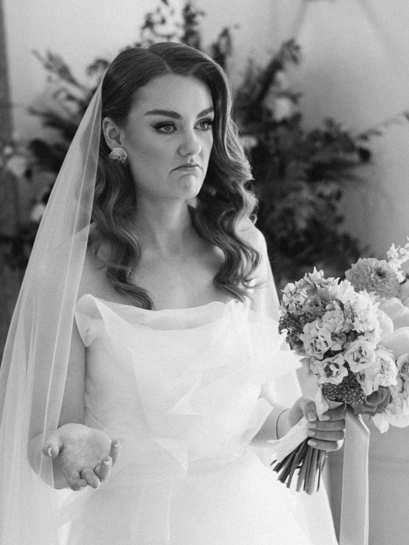 Wedding photographer in Barcelona at La Farinera with vintage wedding photographer