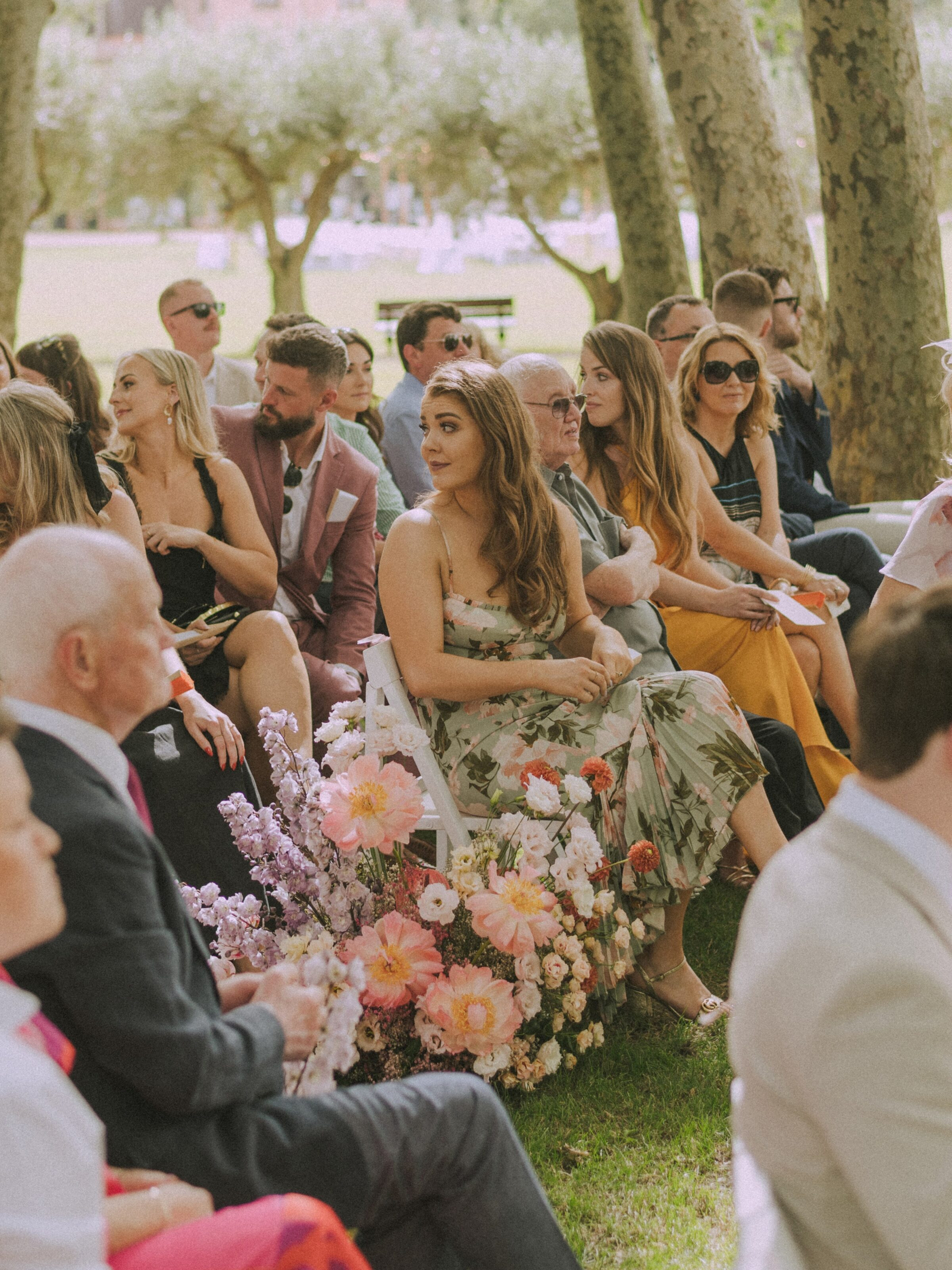 Wedding photographer in Barcelona at La Farinera with vintage wedding photo