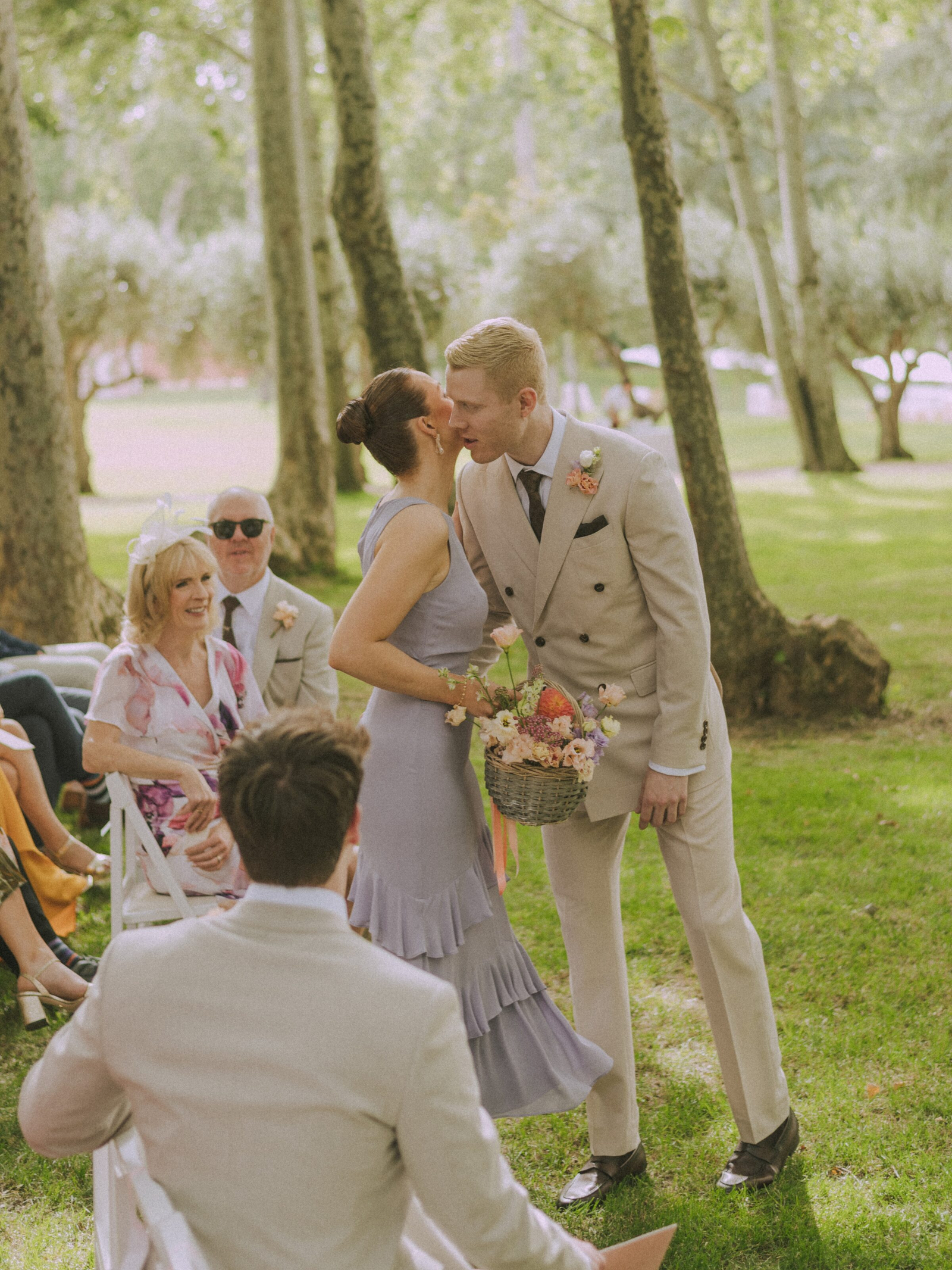 Wedding photographer in Barcelona at La Farinera with professional wedding look