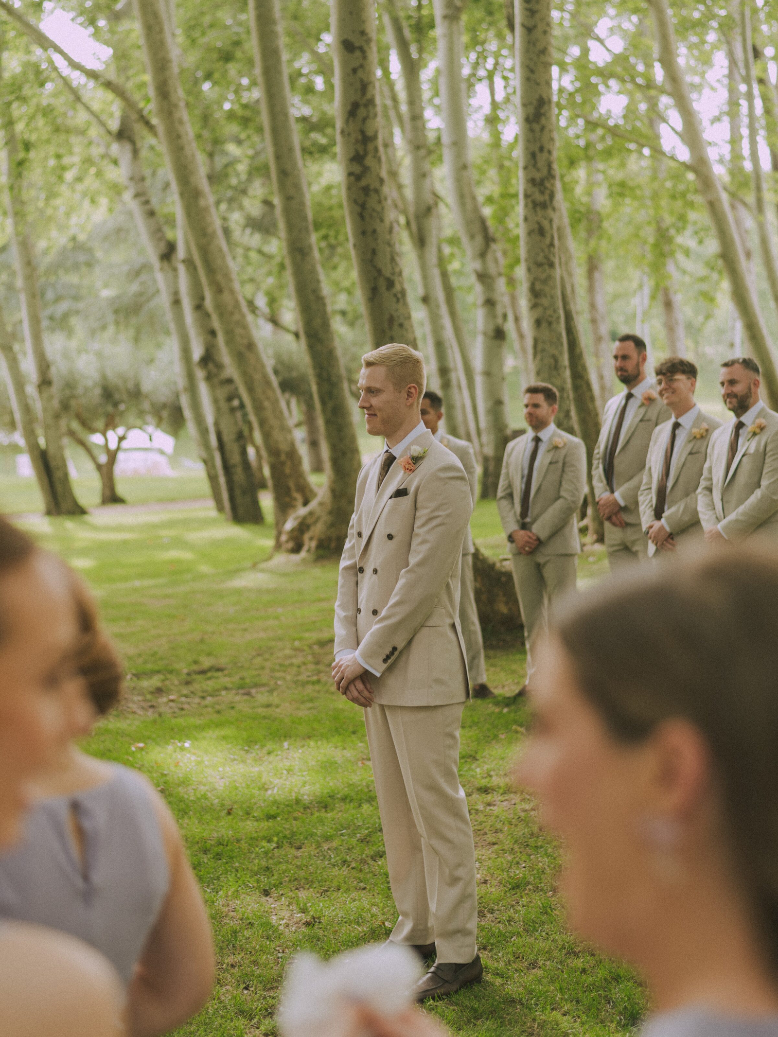 Wedding photographer in Barcelona at La Farinera with real wedding style