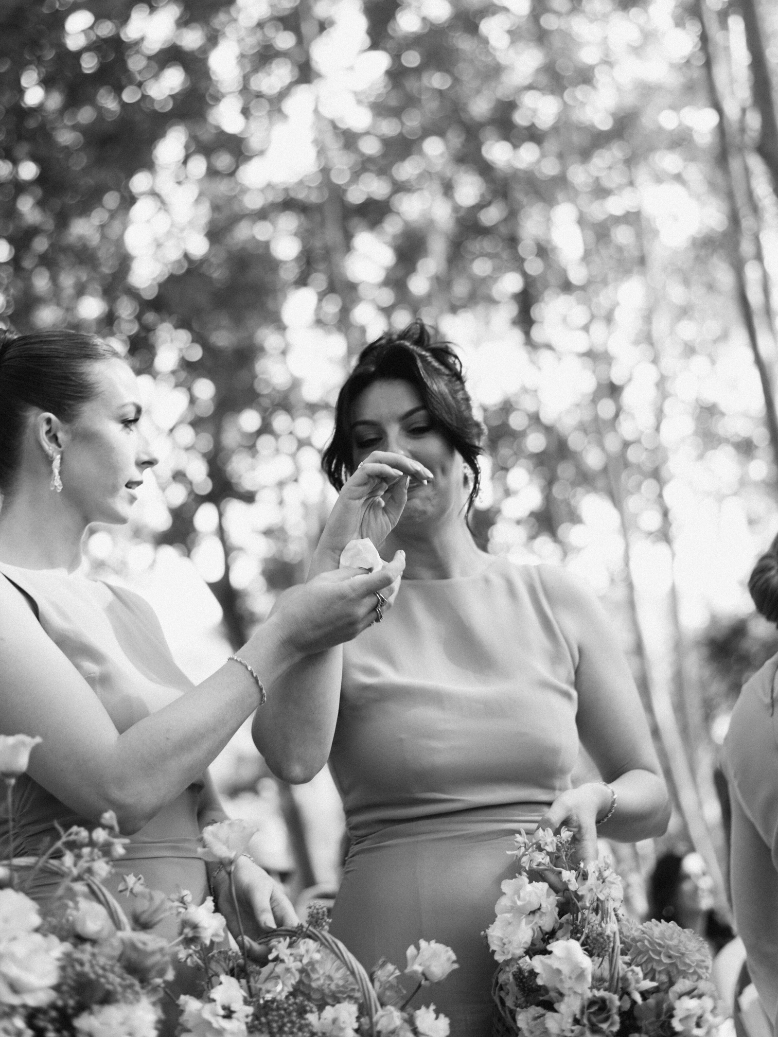 Wedding photographer in Barcelona at La Farinera with authentic wedding photography