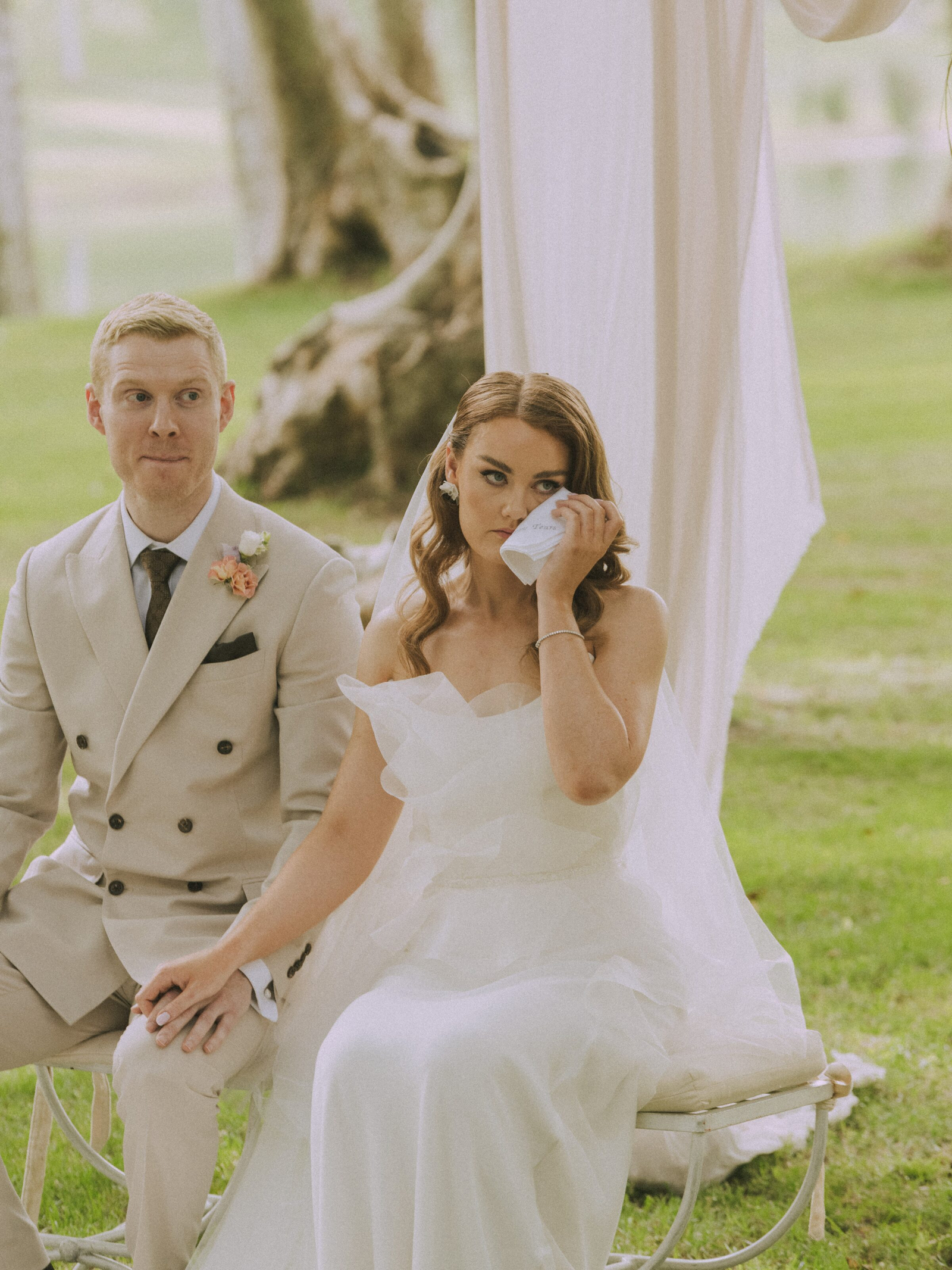 Wedding photographer in Barcelona at La Farinera with film style
