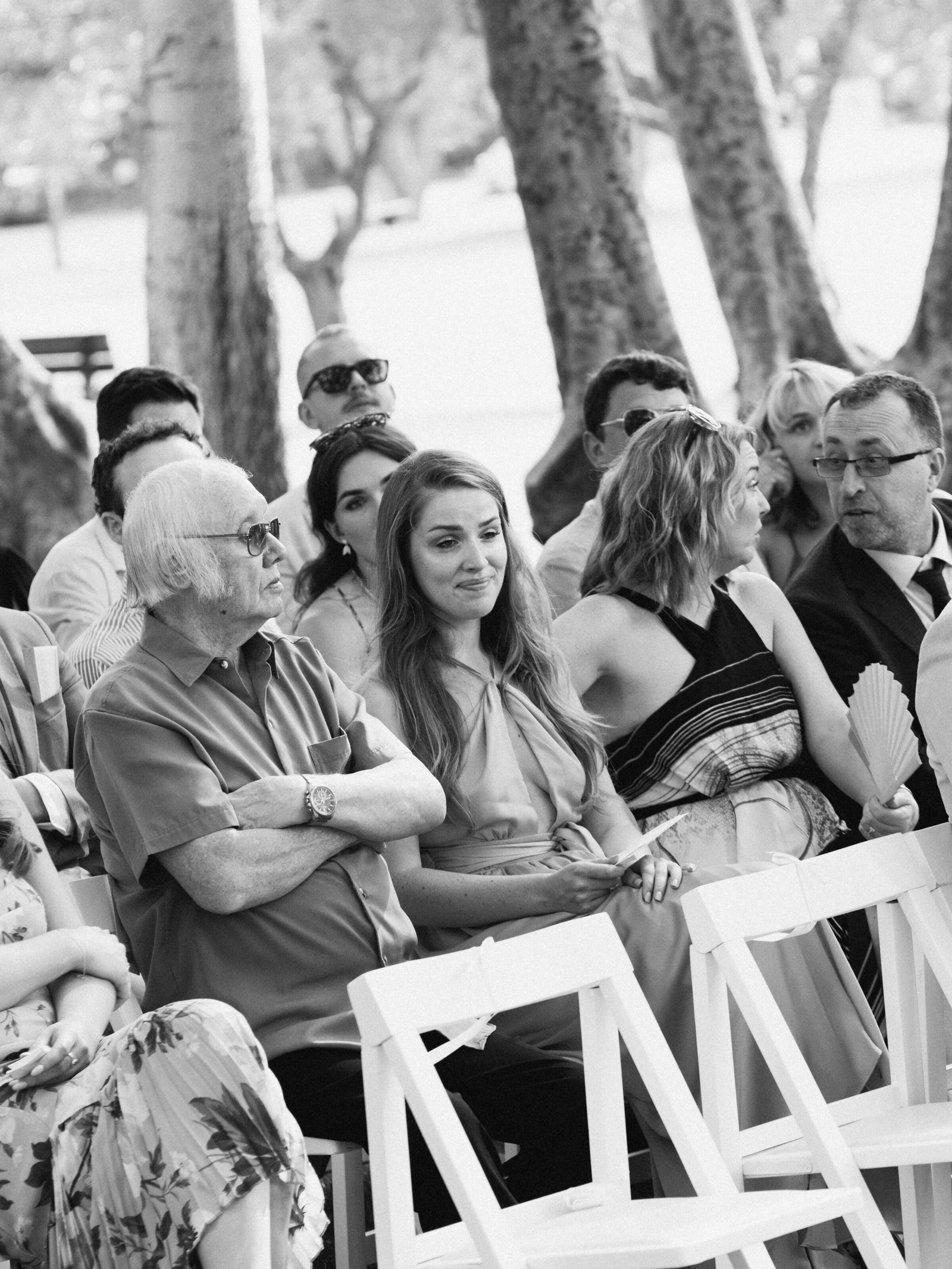 Vintage wedding photographer documenting couples at La Farinera in Barcelona
