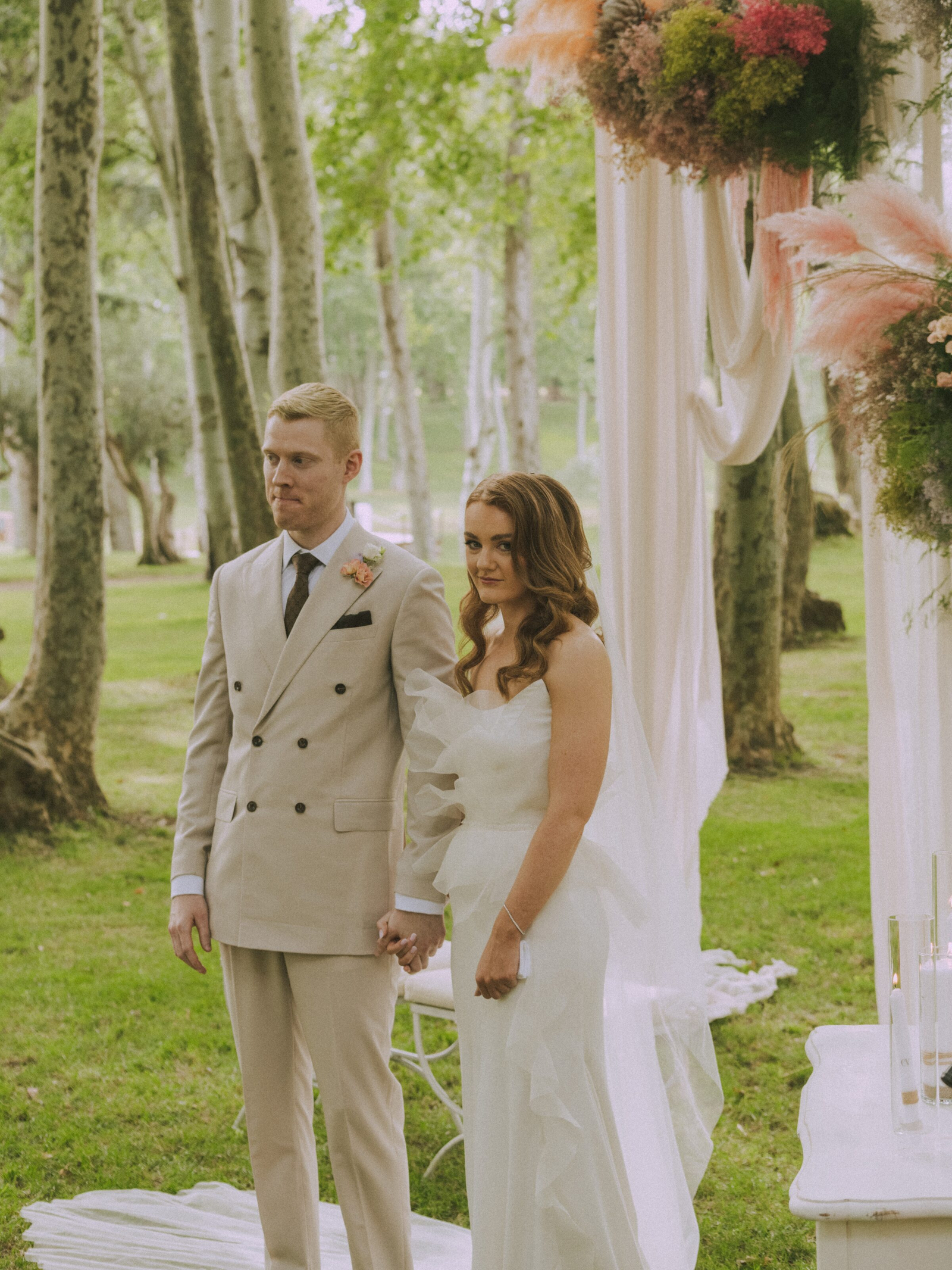 Professional wedding photography at La Farinera with authentic moments, Barcelona
