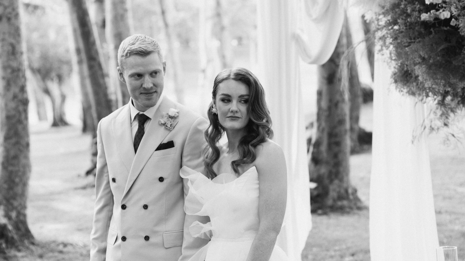 Candid wedding moments at La Farinera captured with analog film, Barcelona
