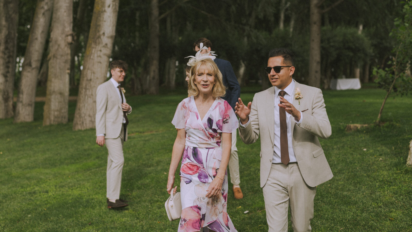 Wedding photographer in Barcelona at La Farinera with authentic wedding photographer Spain