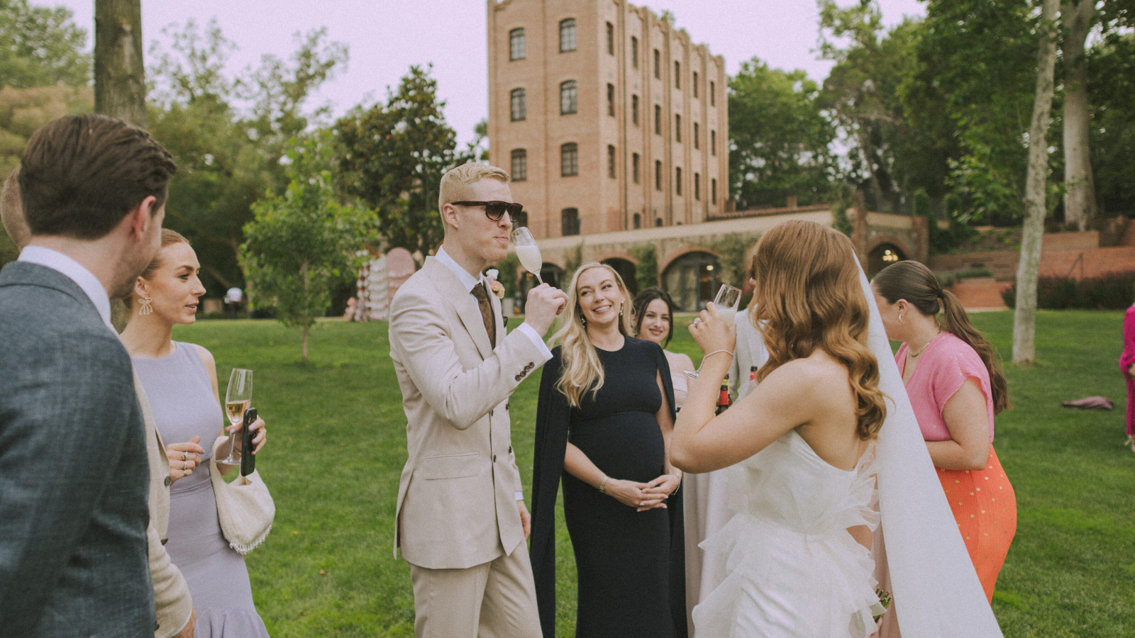 Wedding photographer in Barcelona at La Farinera with candid wedding look