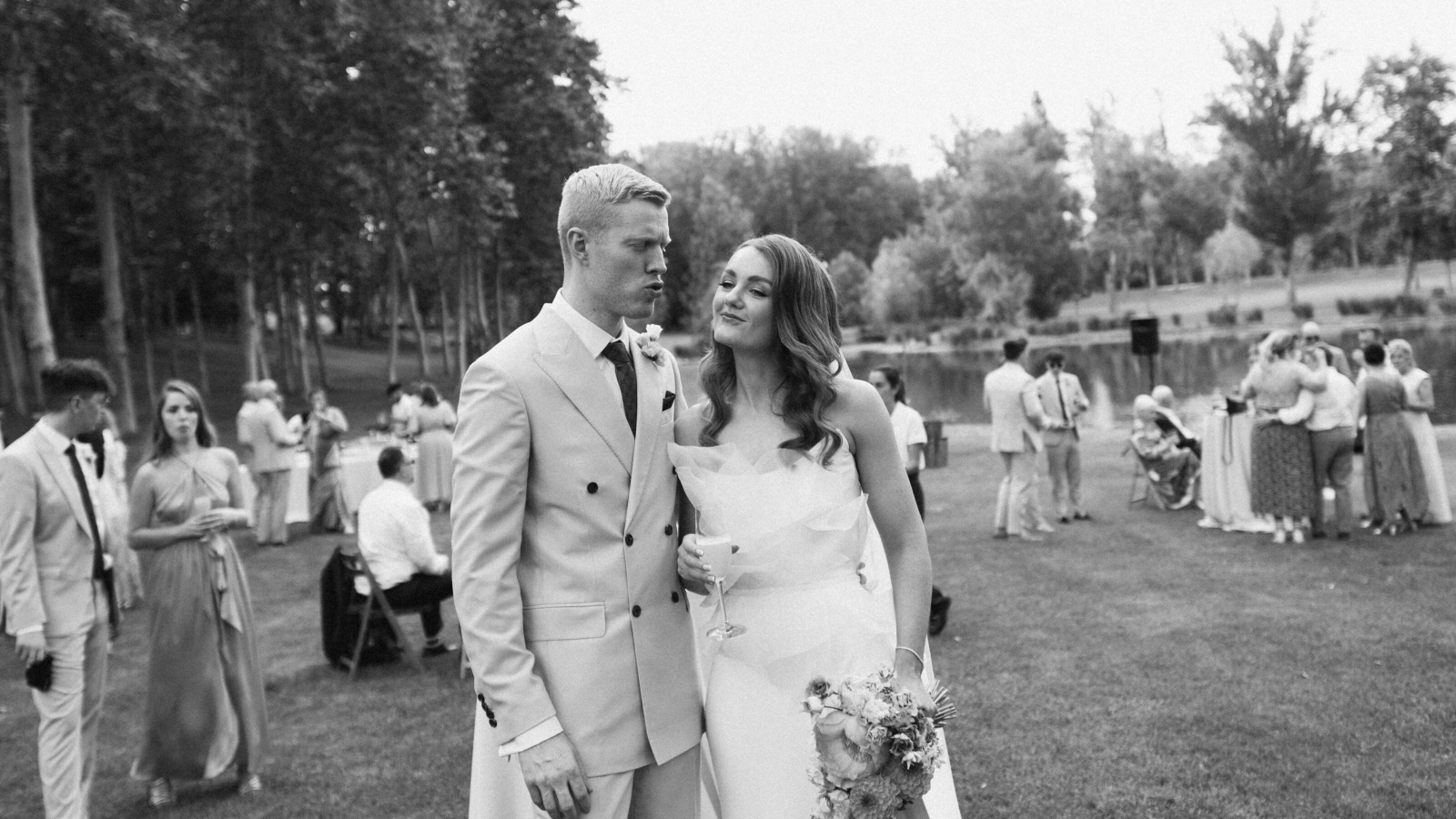 Wedding photographer in Barcelona at La Farinera with vintage wedding photography