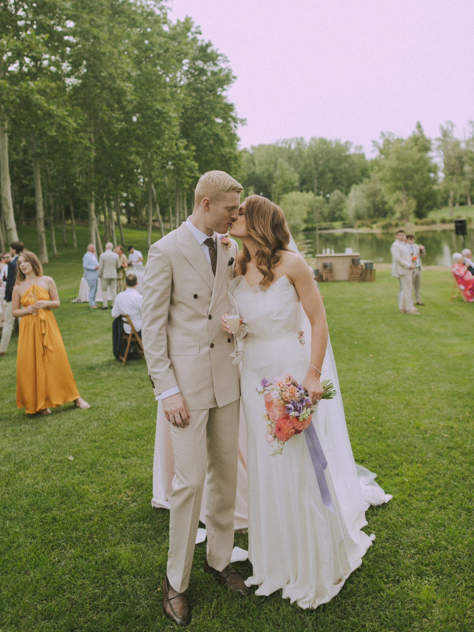 Wedding photographer in Barcelona at La Farinera with luxury photography