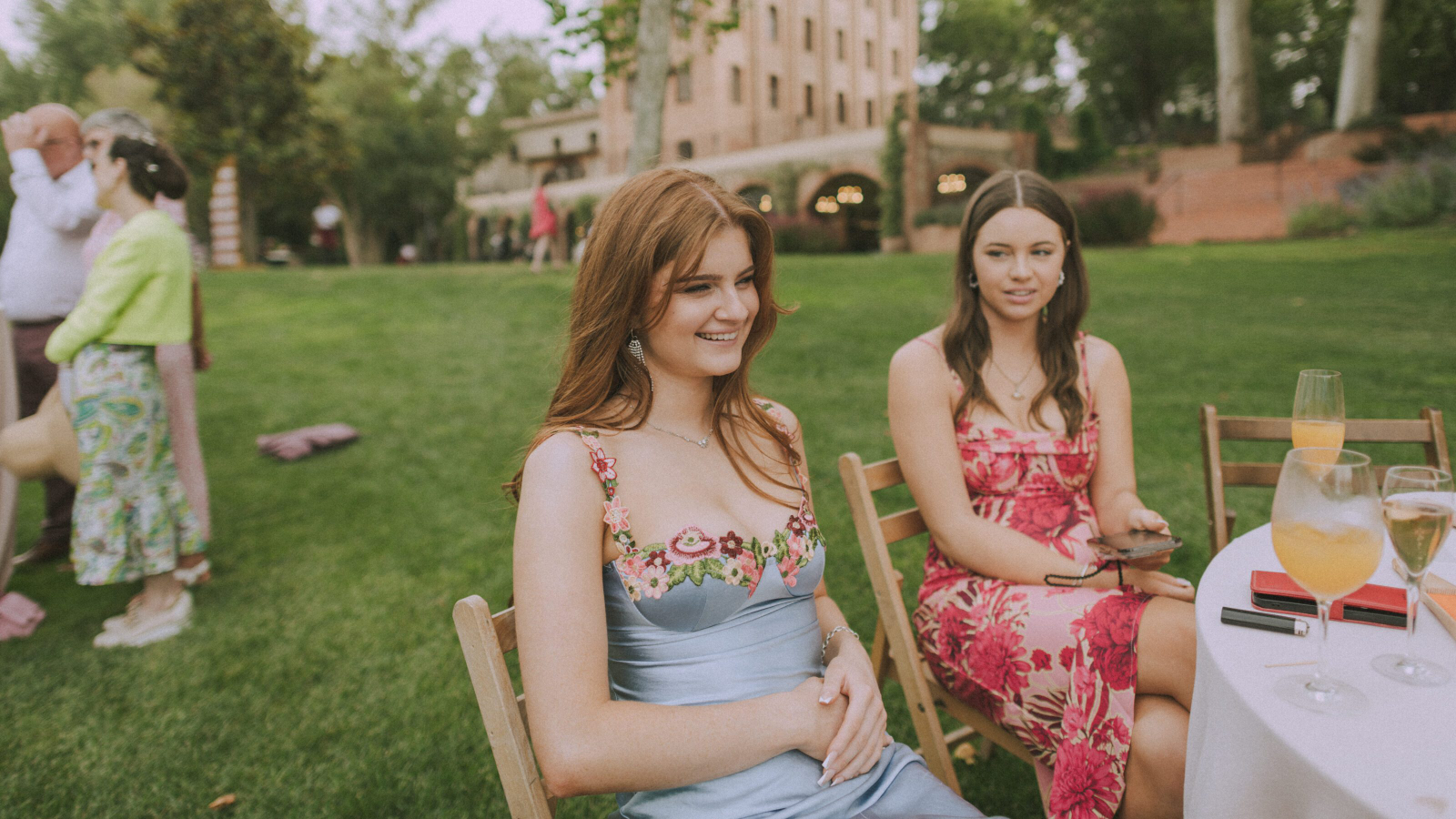 Wedding photographer in Barcelona at La Farinera with luxury approach