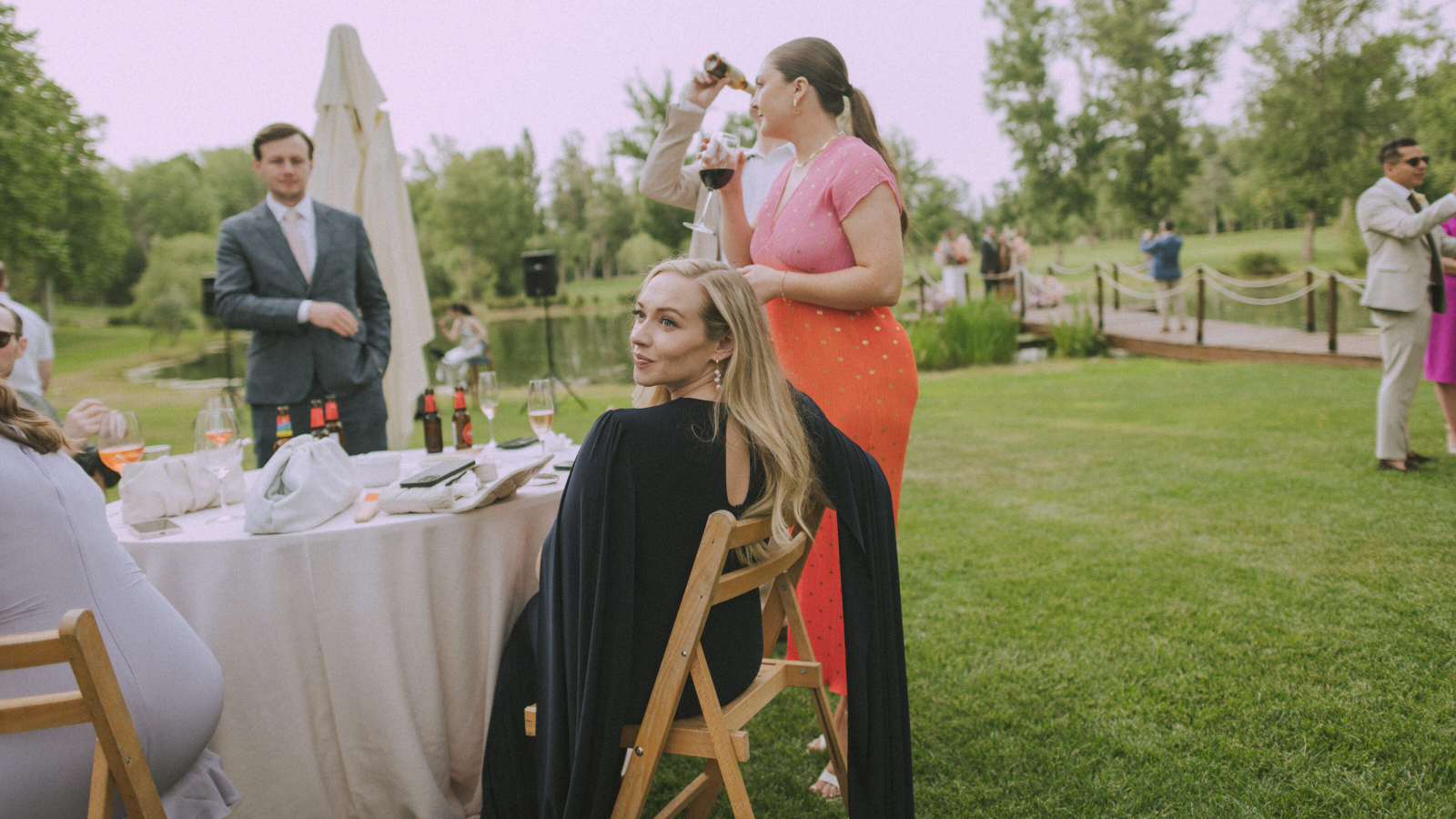 Wedding photographer in Barcelona at La Farinera with vintage style