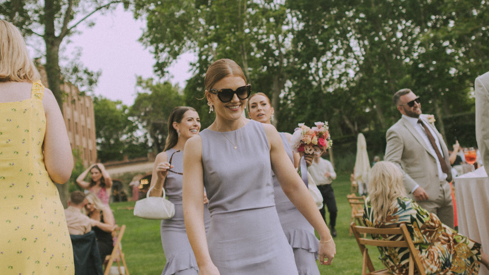 Candid wedding photography at La Farinera with film techniques, Barcelona