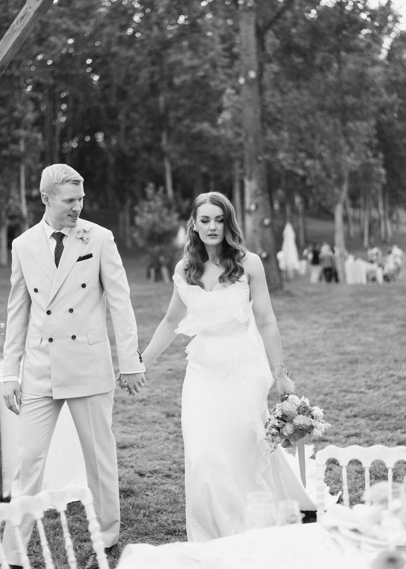 Wedding photographer in Barcelona at La Farinera with authentic wedding photo Spain