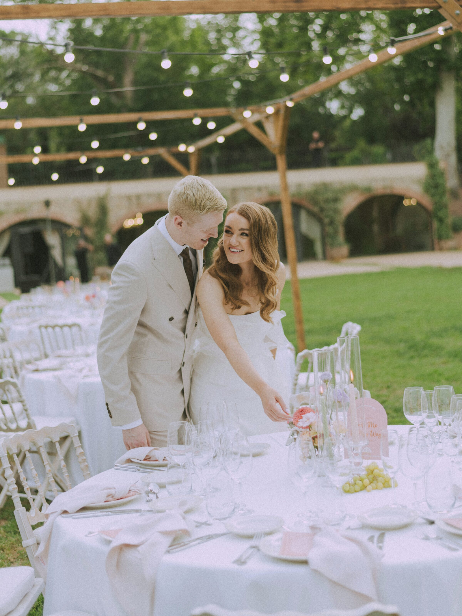 Wedding photographer in Barcelona at La Farinera with real wedding look Spain